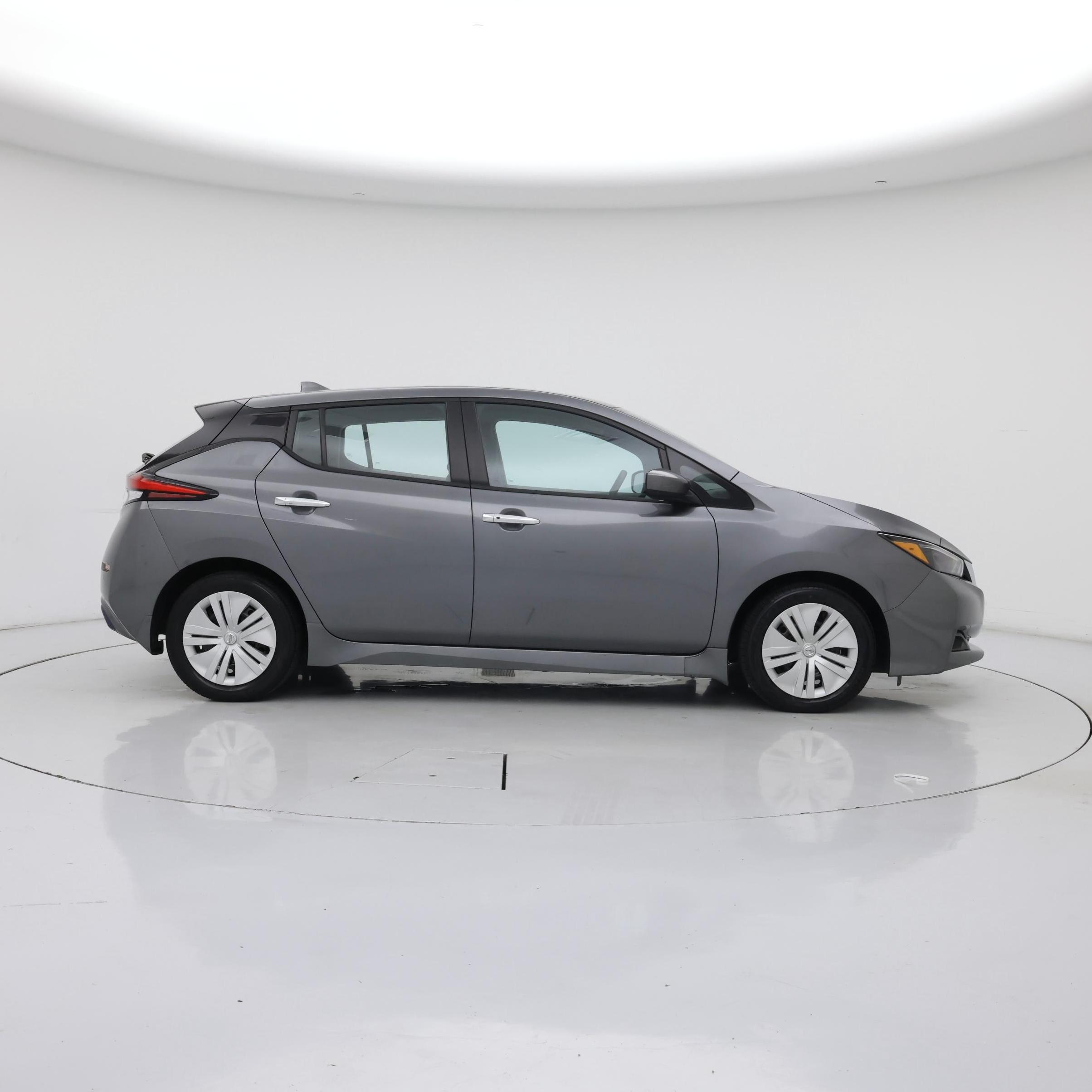 Thumbnail: 2022 Nissan Leaf - 7