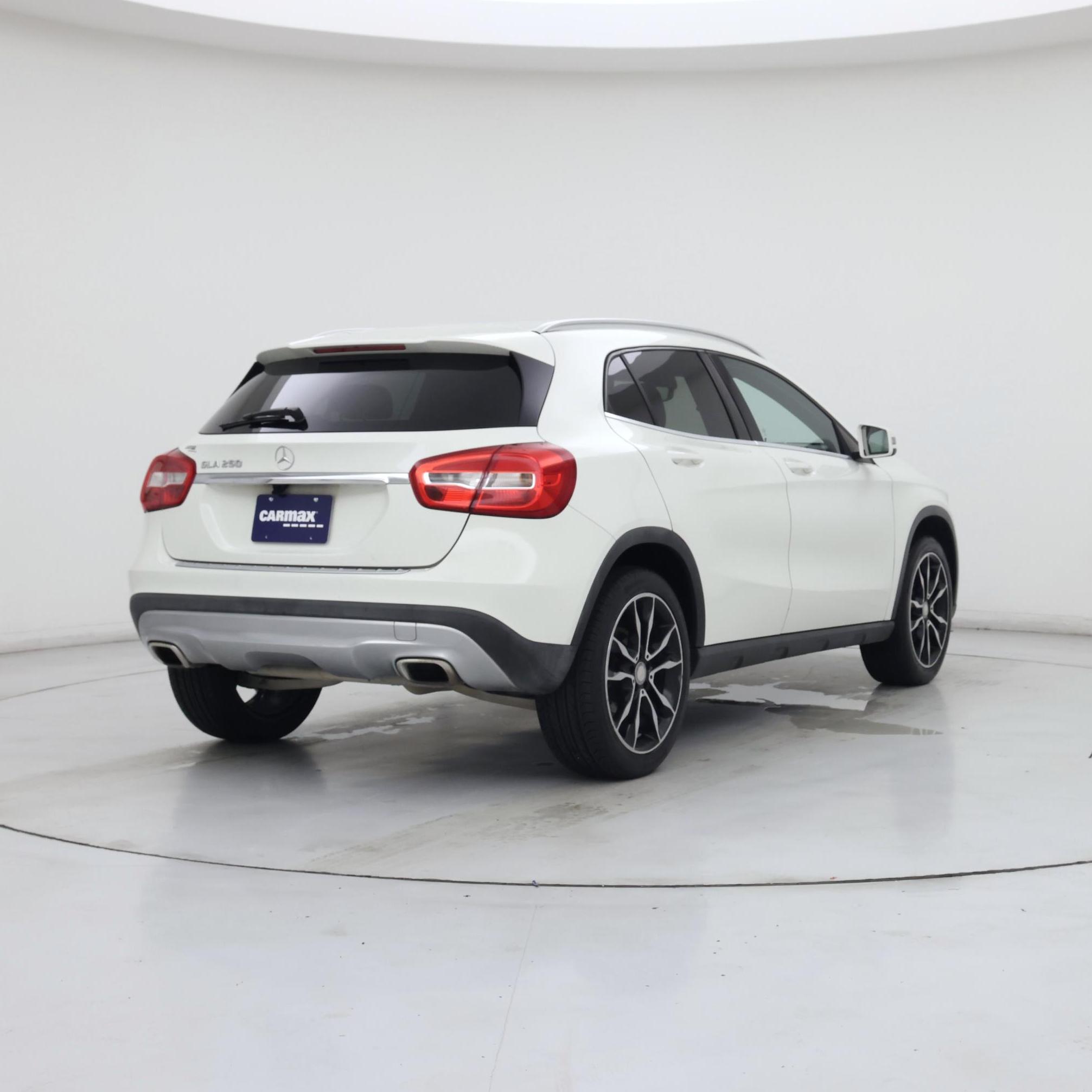 Thumbnail: 2017 Mercedes-Benz GLA - 8