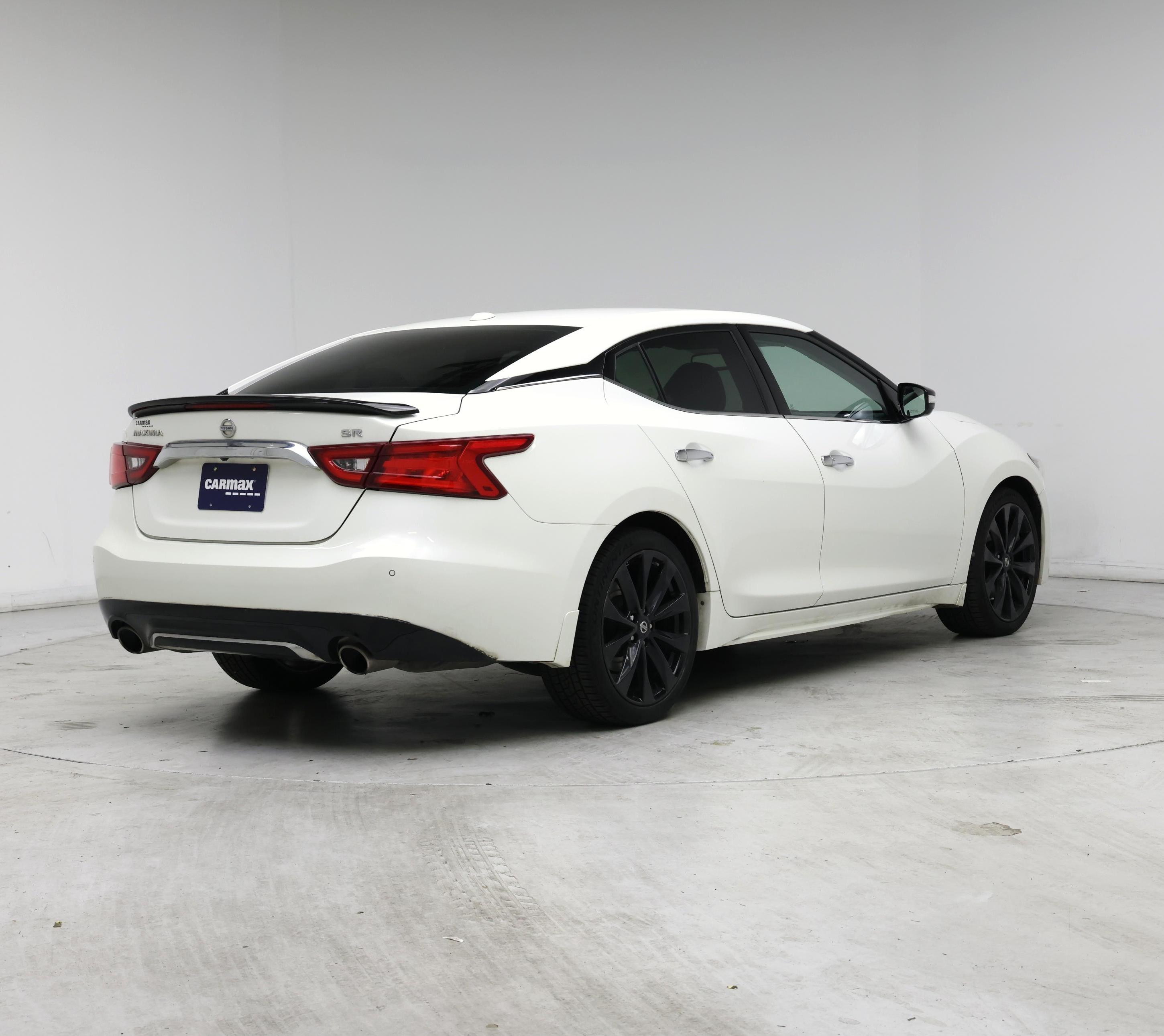 Thumbnail: 2017 Nissan Maxima - 8