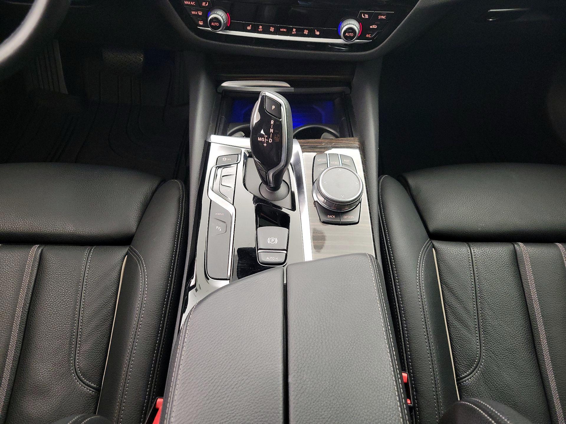 Thumbnail: 2018 BMW 5 Series - 18