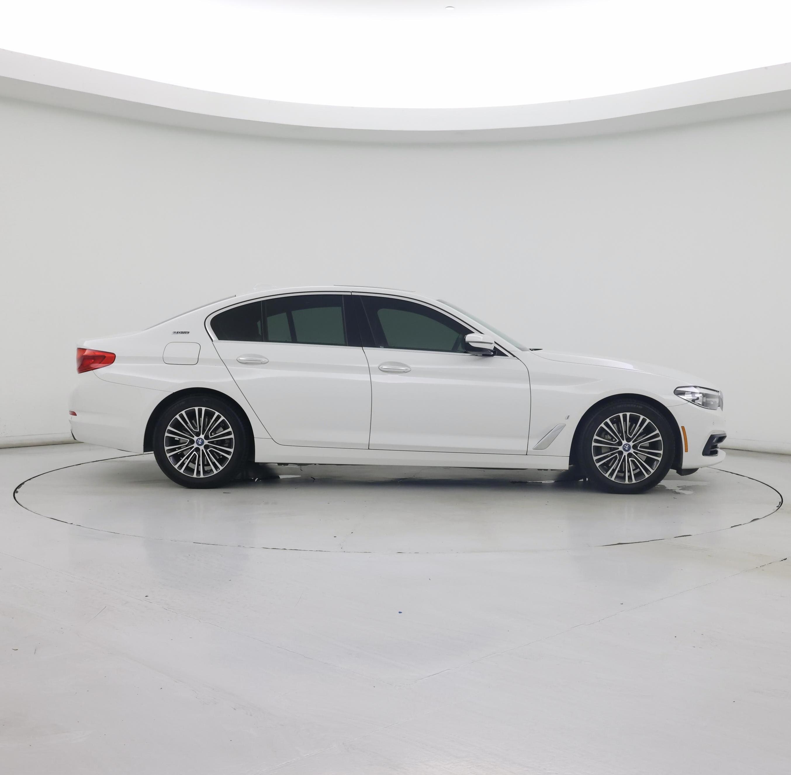 Thumbnail: 2018 BMW 5 Series - 7