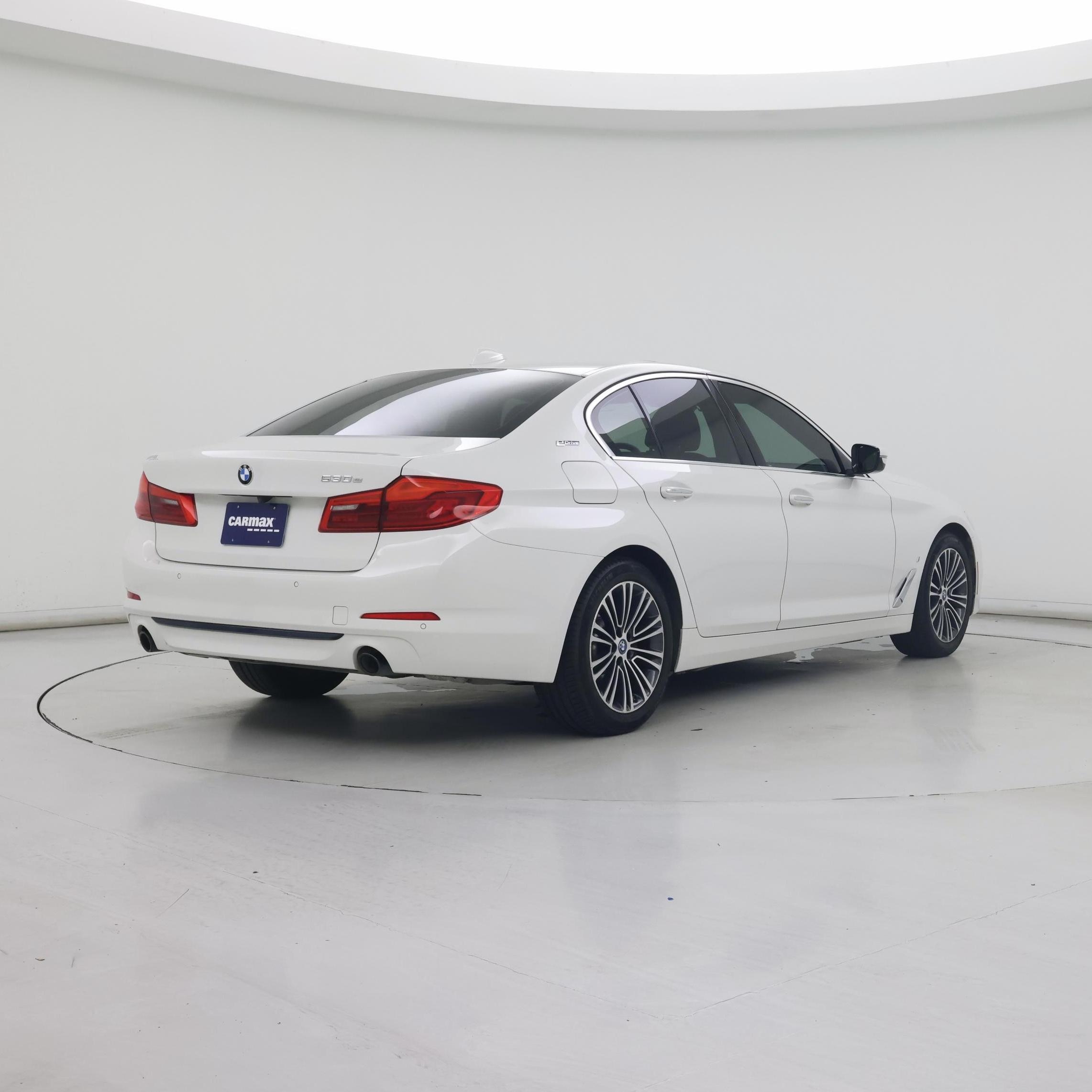 Thumbnail: 2018 BMW 5 Series - 8