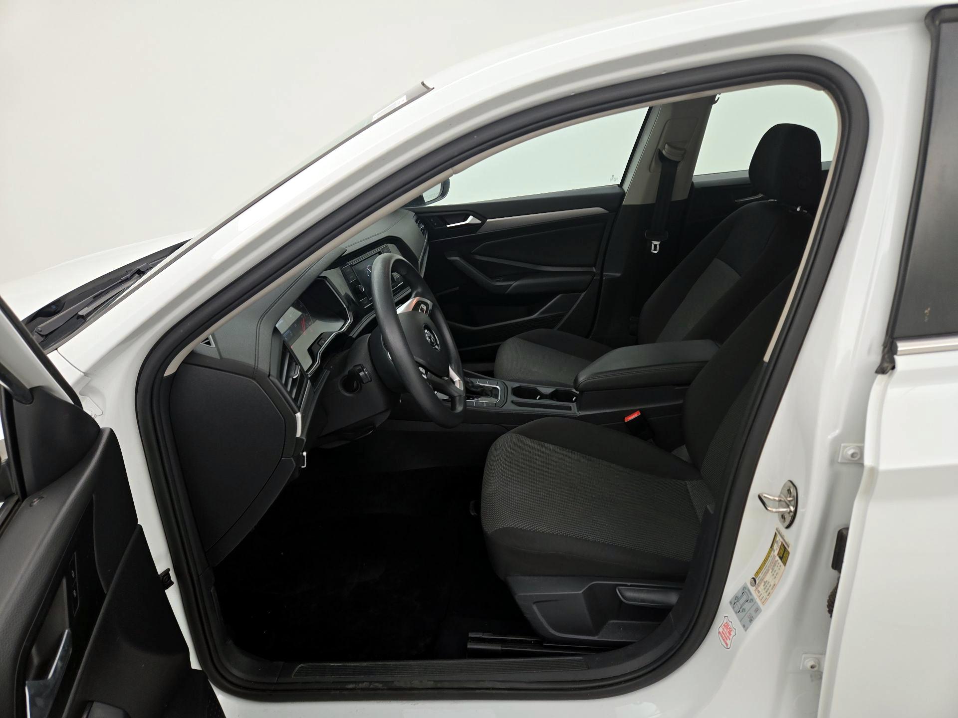 Thumbnail: 2021 Volkswagen Jetta - 11