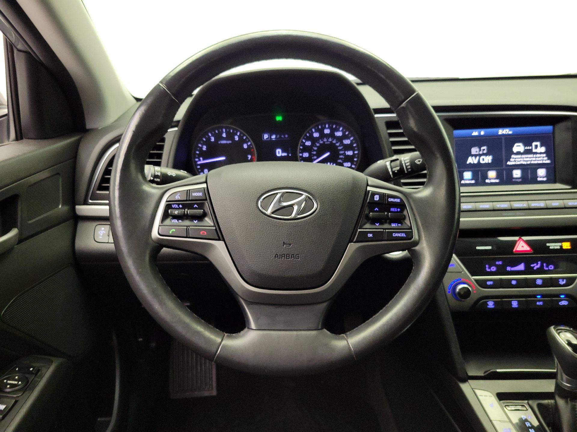 Thumbnail: 2017 Hyundai Elantra - 10