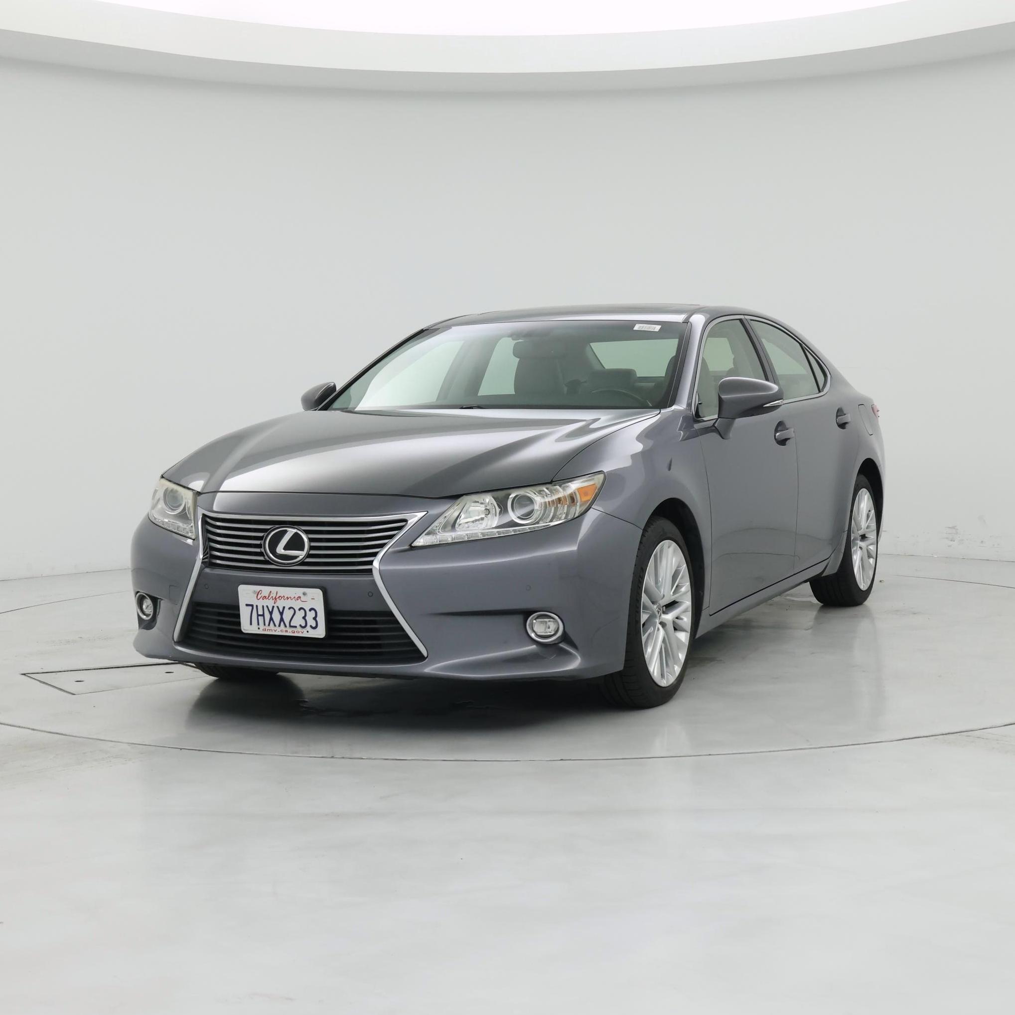 Thumbnail: 2015 Lexus ES - 4
