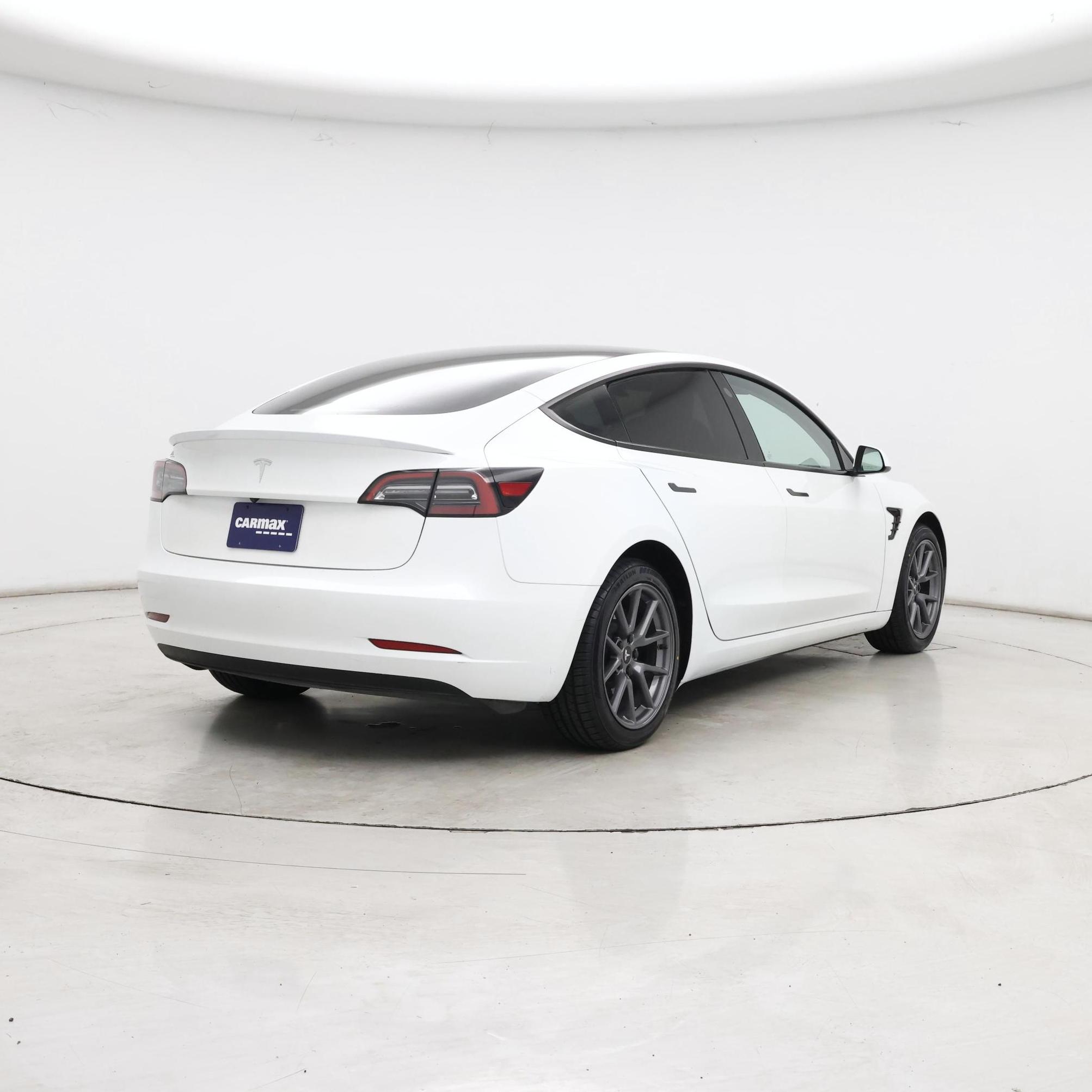 Thumbnail: 2023 Tesla Model 3 - 8