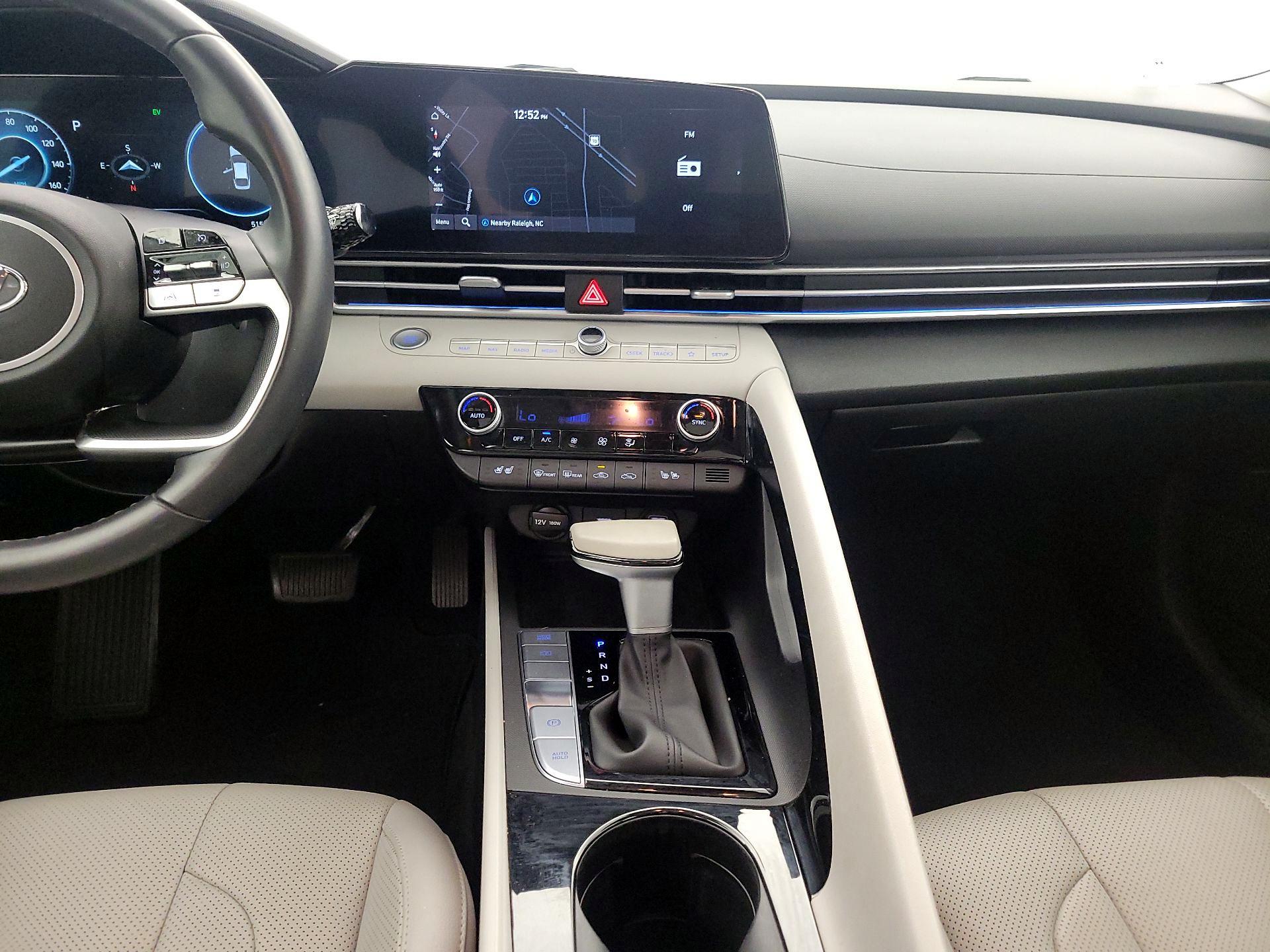 Thumbnail: 2023 Hyundai Elantra - 9