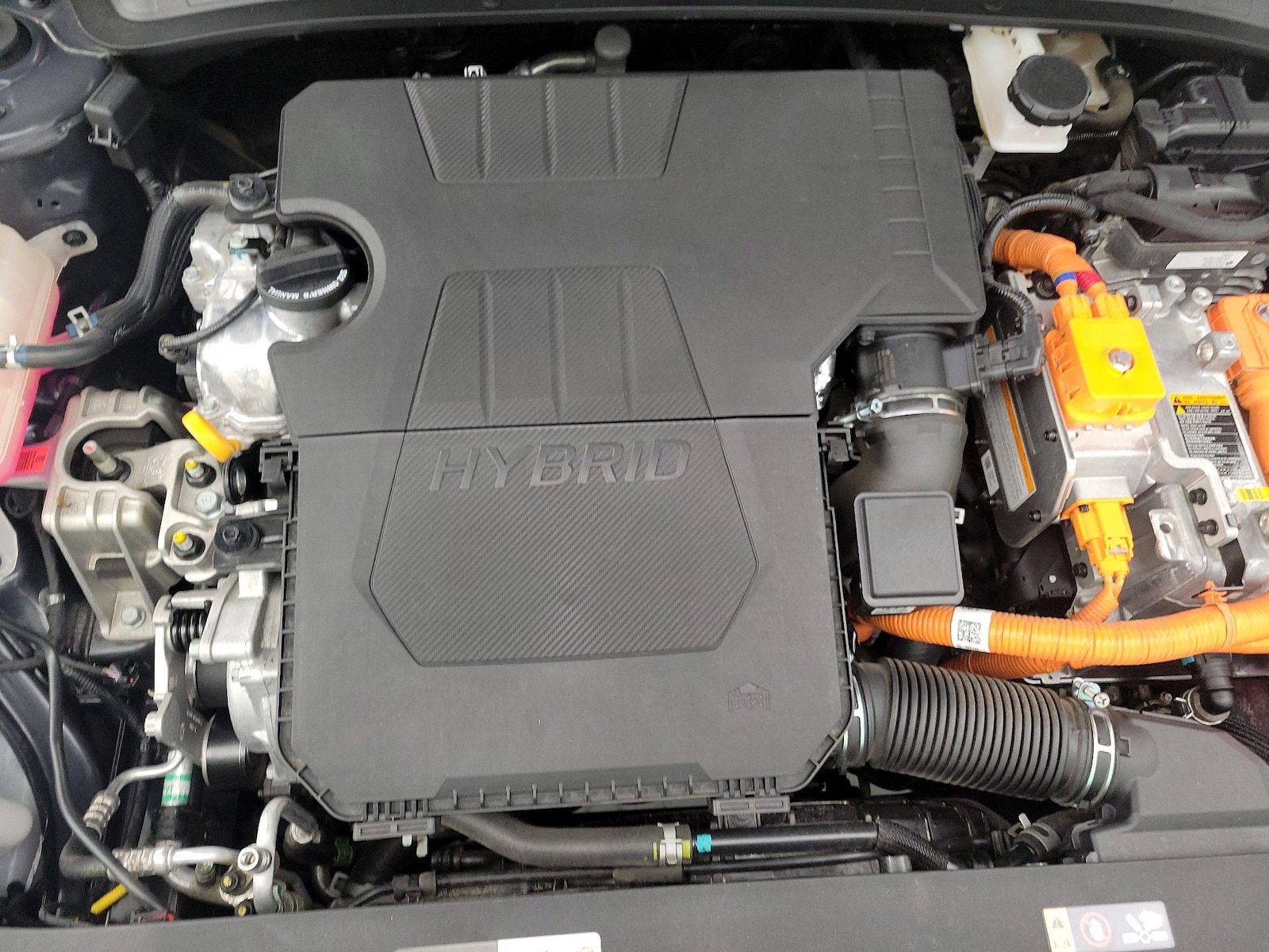 2023 Hyundai Elantra Limited - Photo 24