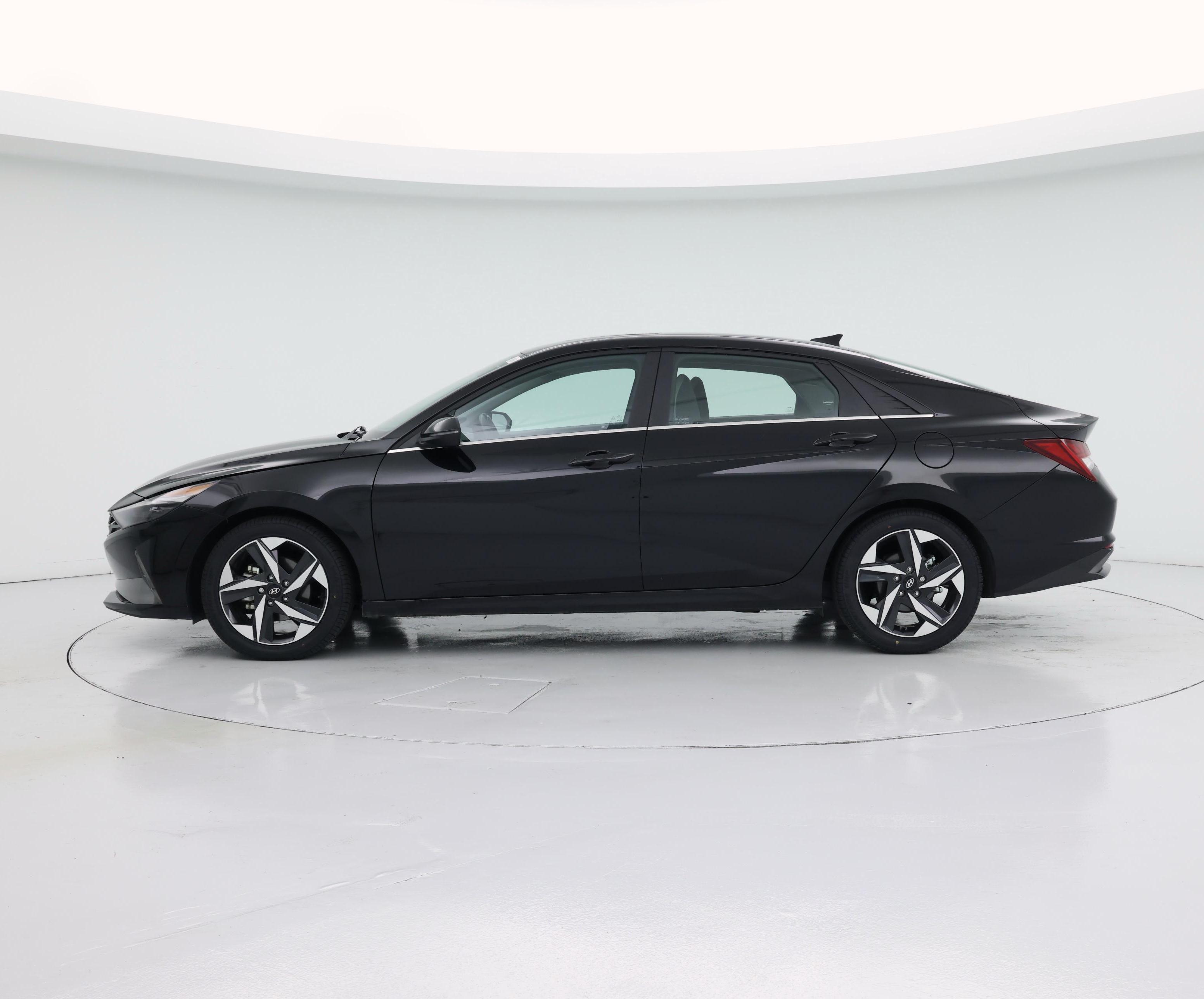 Thumbnail: 2023 Hyundai Elantra - 3