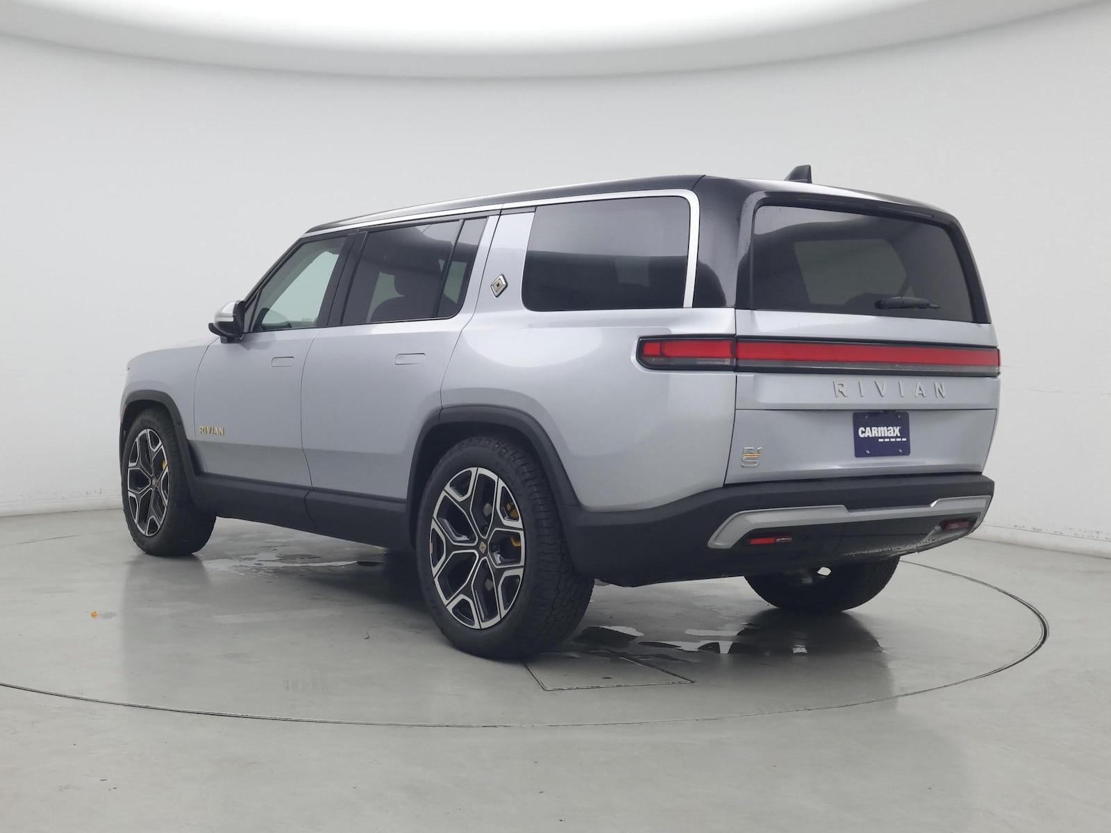 2023 Rivian R1S Adventure - Photo 3