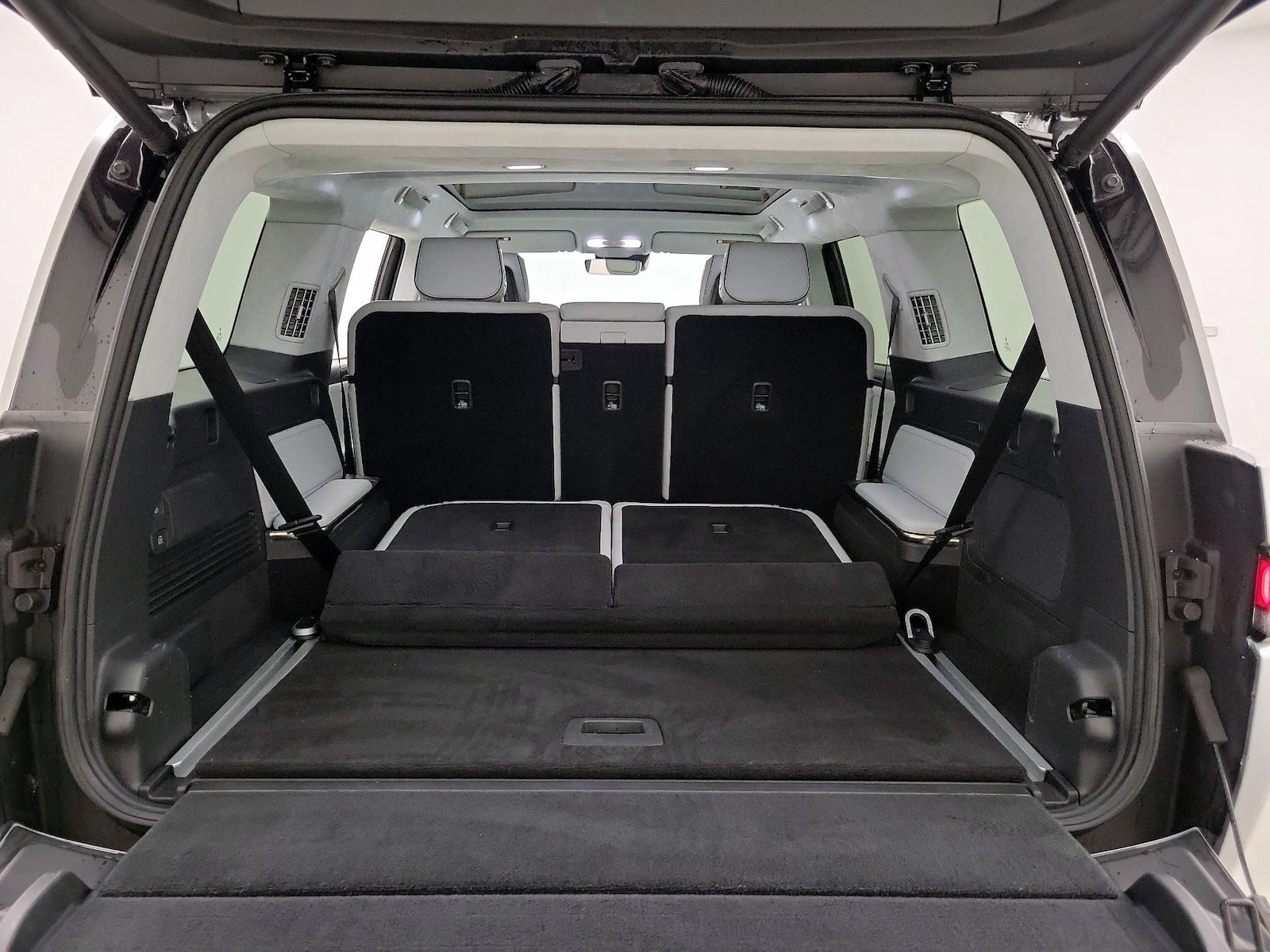 2023 Rivian R1S Adventure - Photo 23