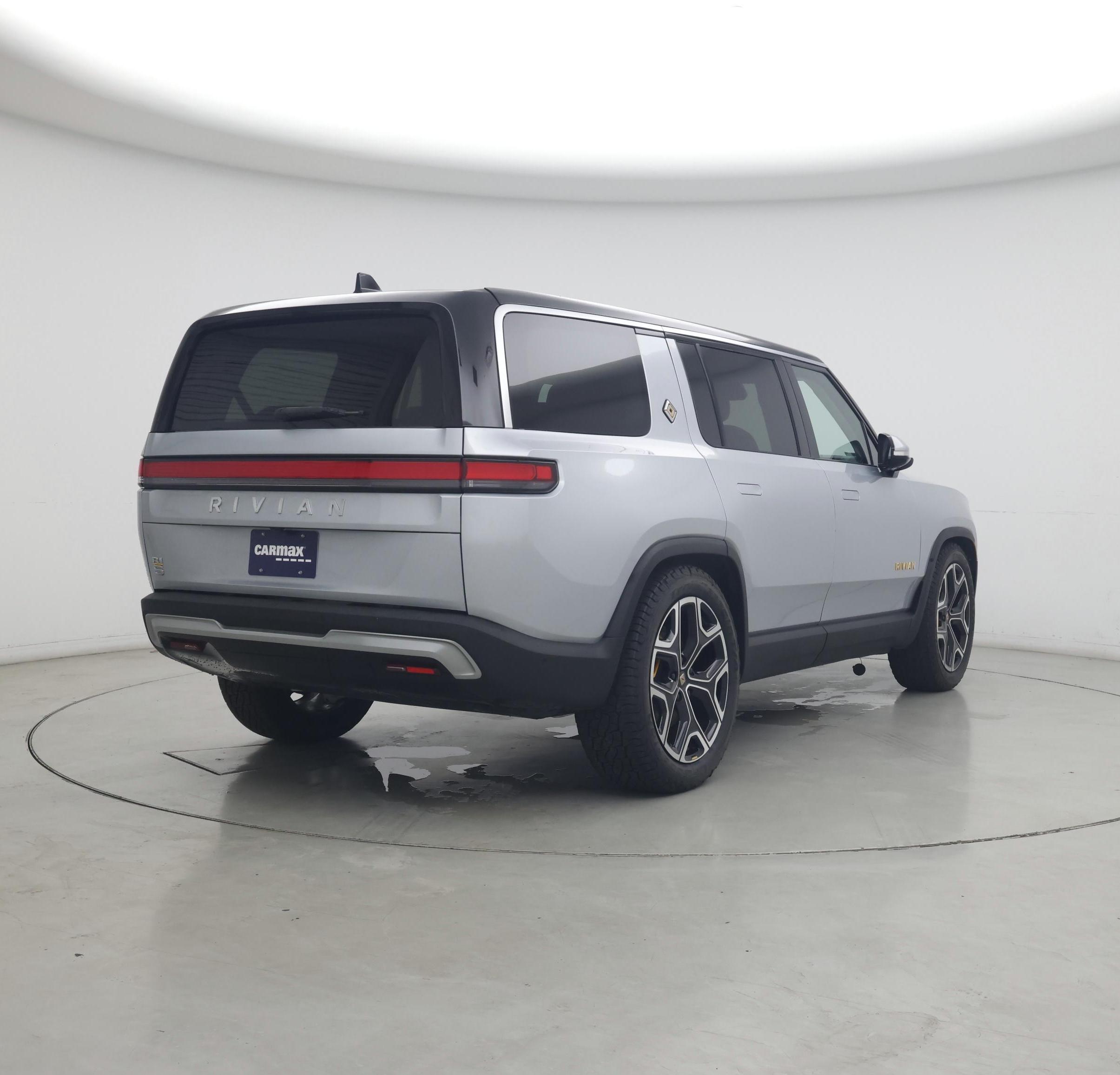 Thumbnail: 2023 Rivian R1S - 8