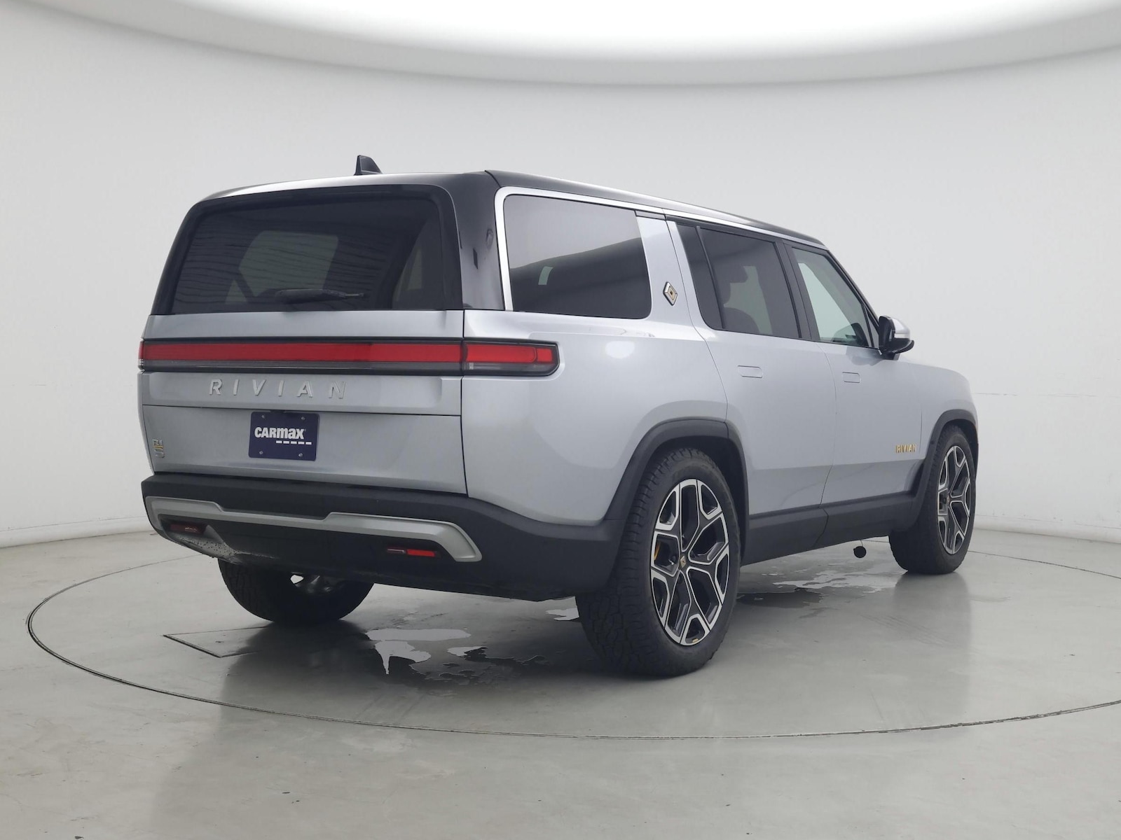 2023 Rivian R1S Adventure - Photo 9