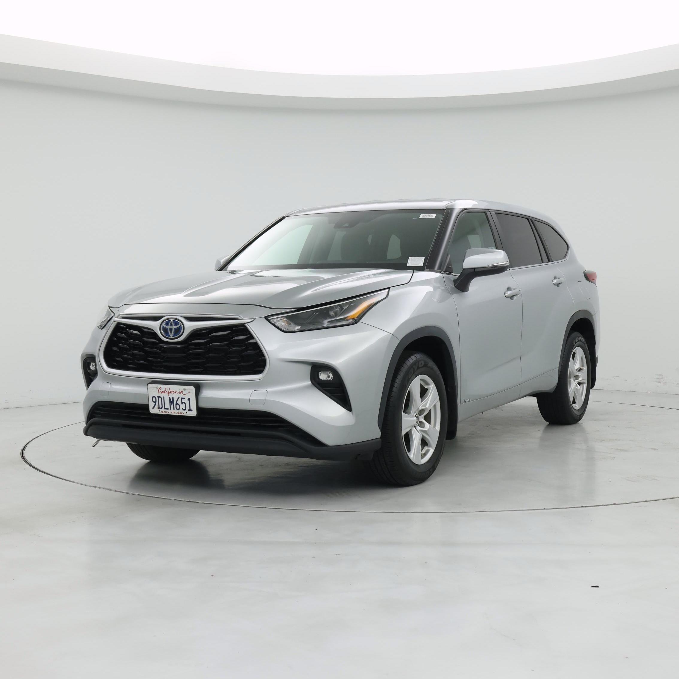 Thumbnail: 2023 Toyota Highlander - 4