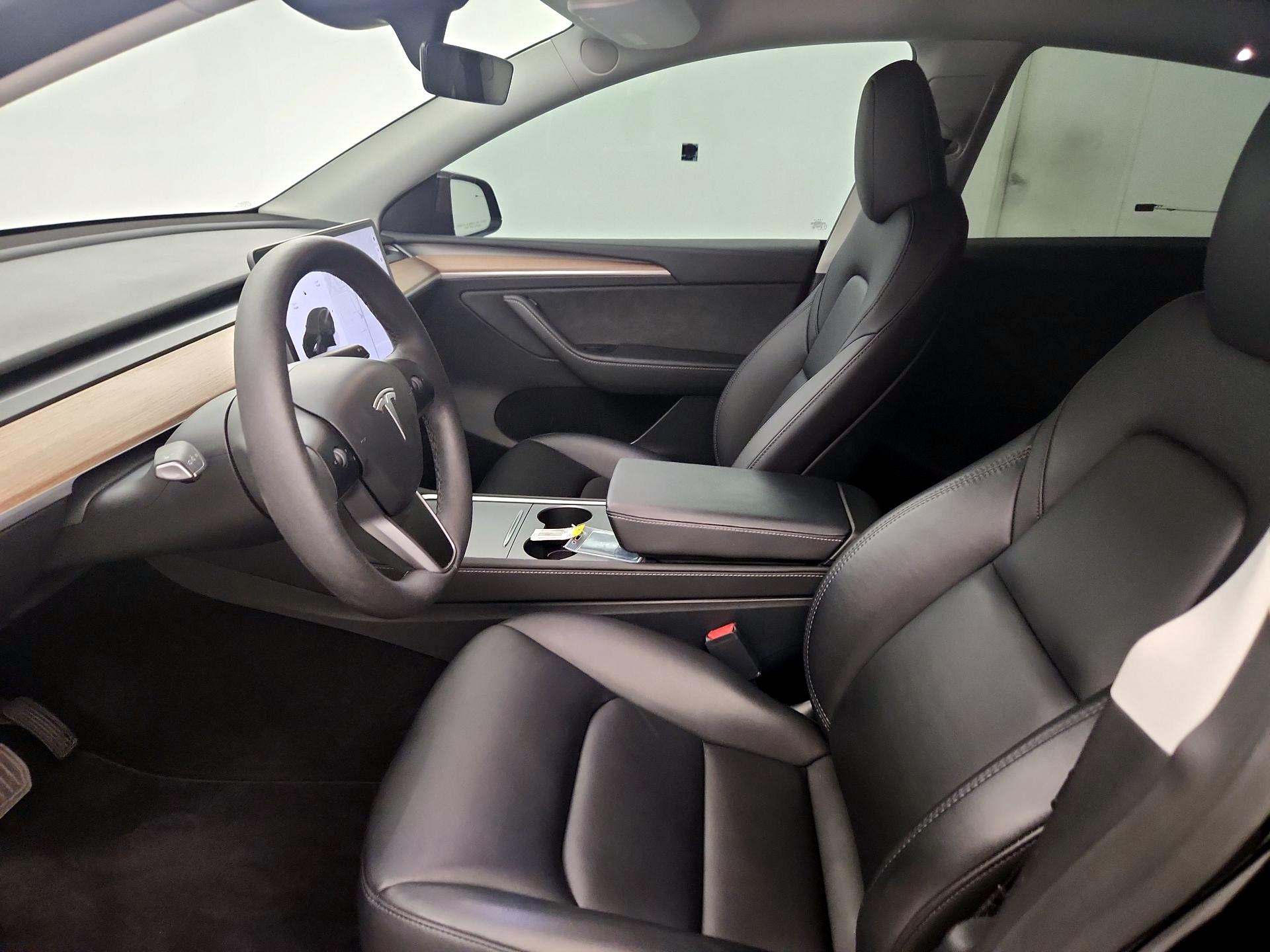 Thumbnail: 2025 Tesla Model Y - 11