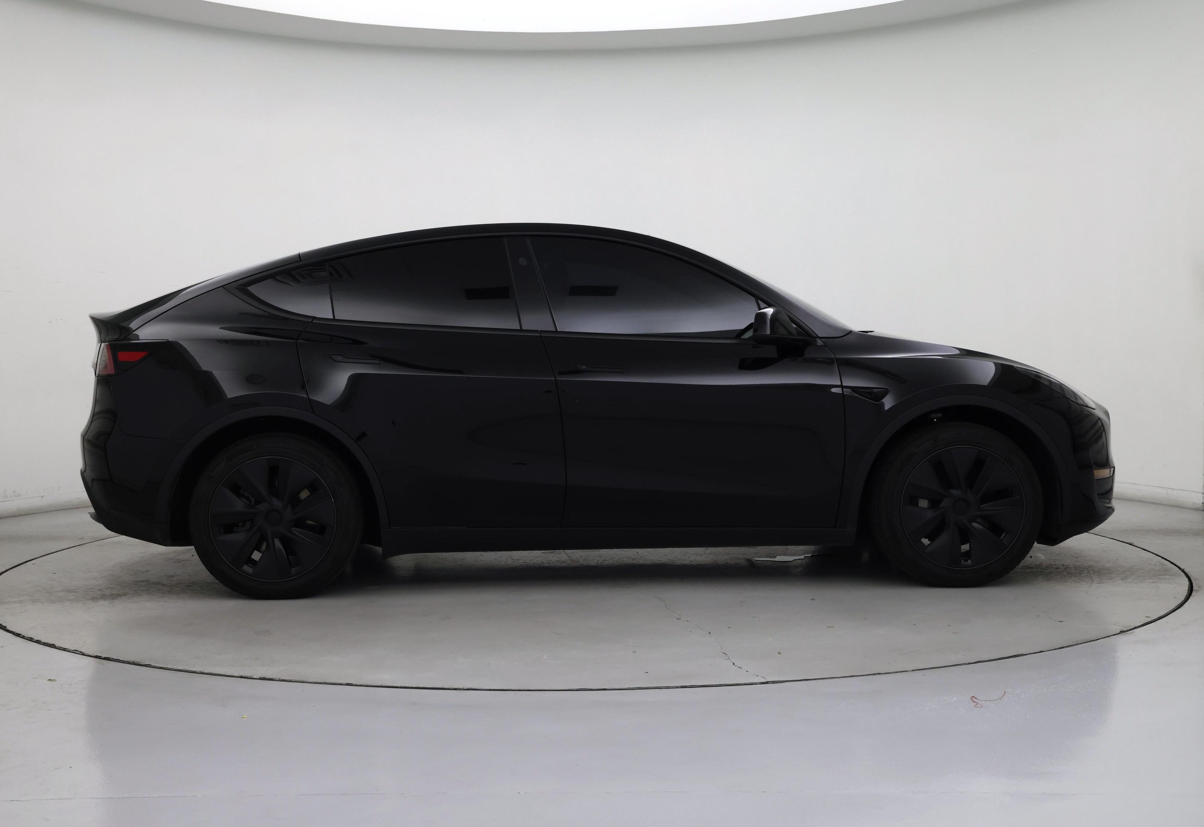 Thumbnail: 2025 Tesla Model Y - 7