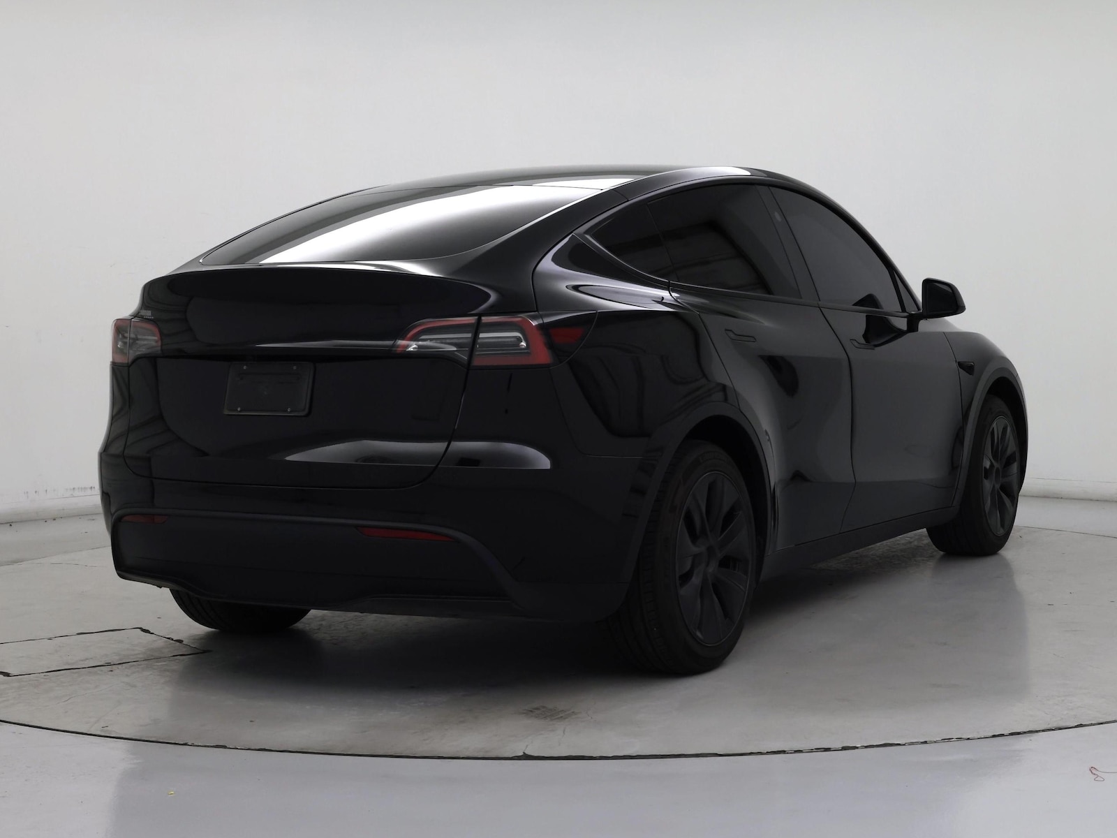 2025 Tesla Model Y Long Range - Photo 9