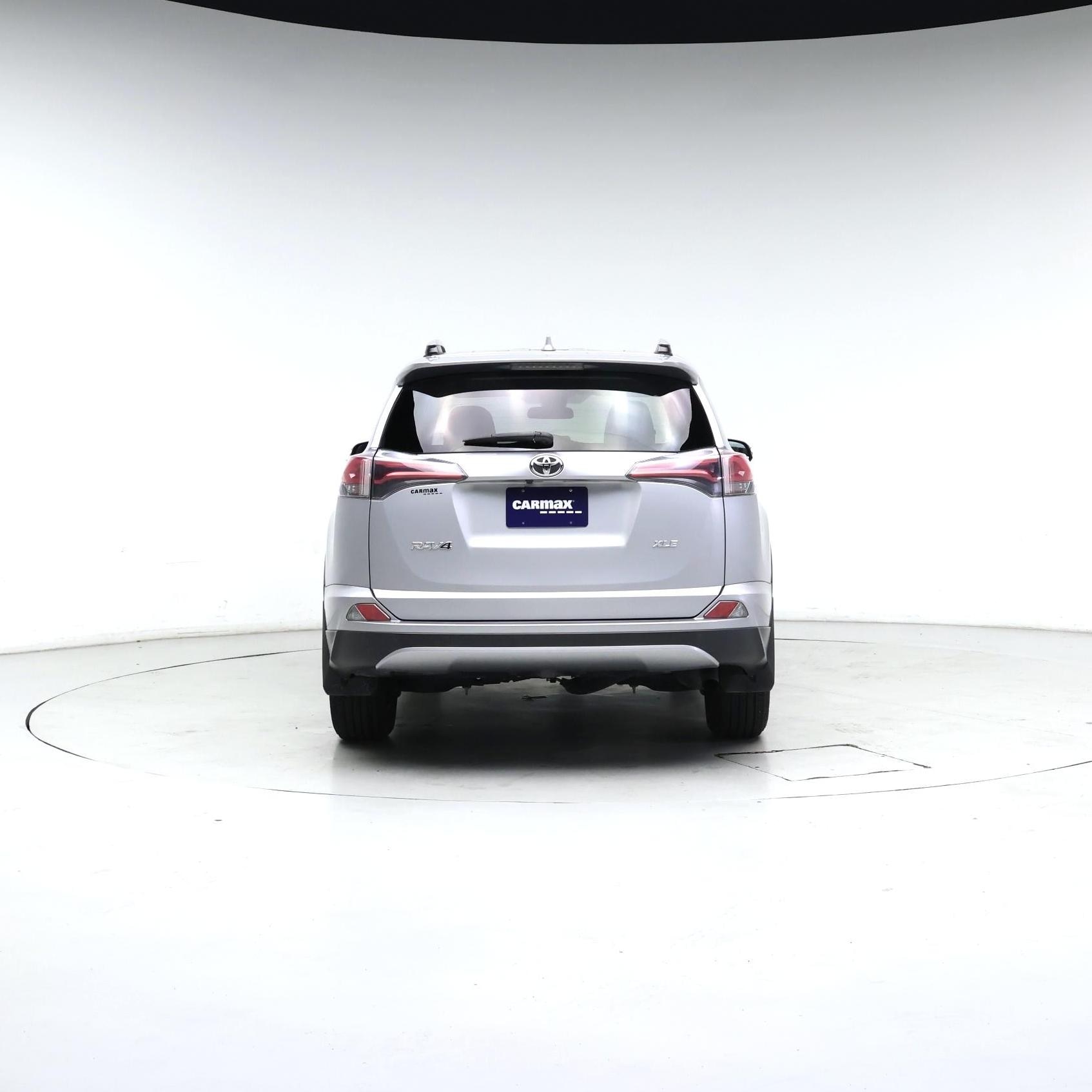 Thumbnail: 2018 Toyota RAV4 - 6