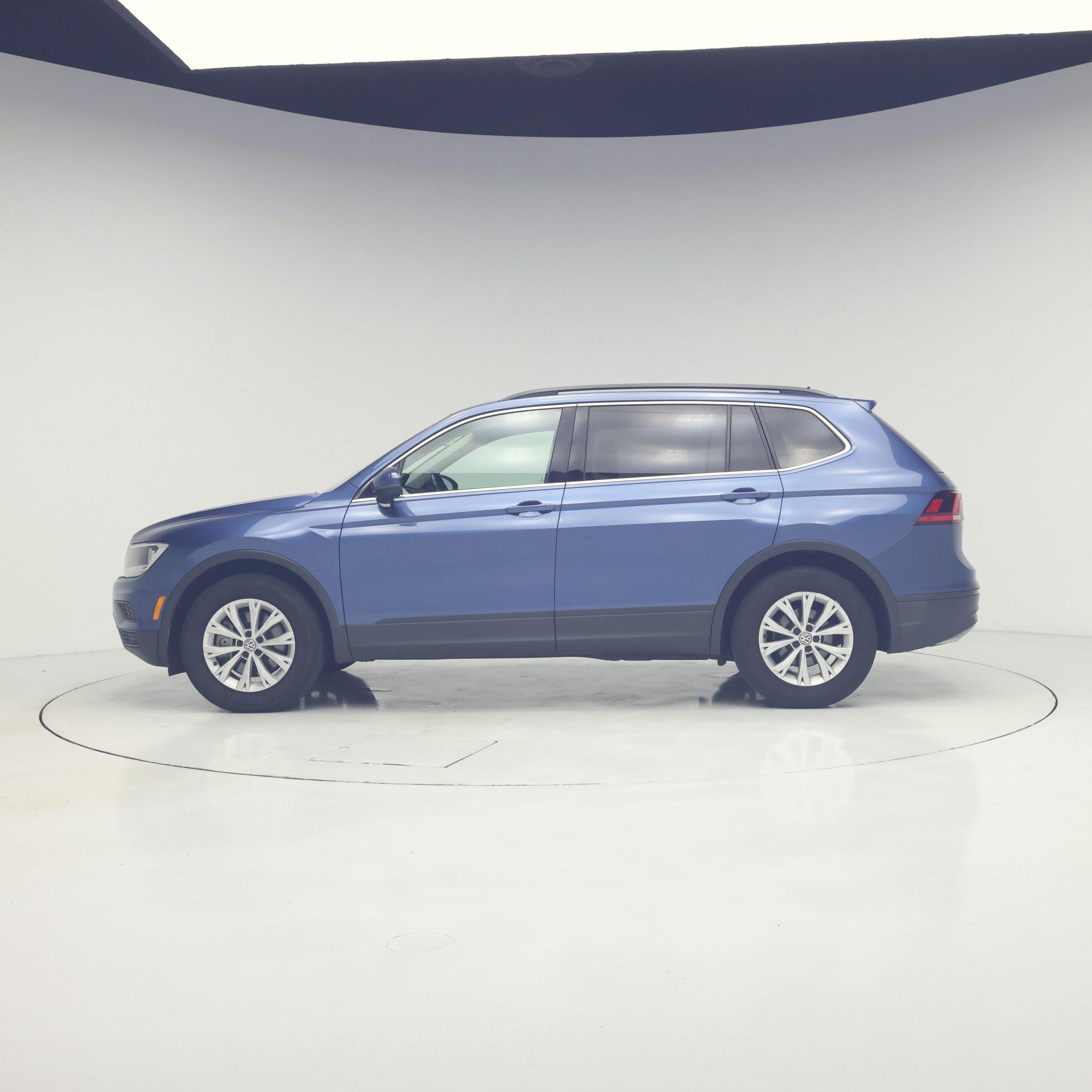 Thumbnail: 2019 Volkswagen Tiguan - 3