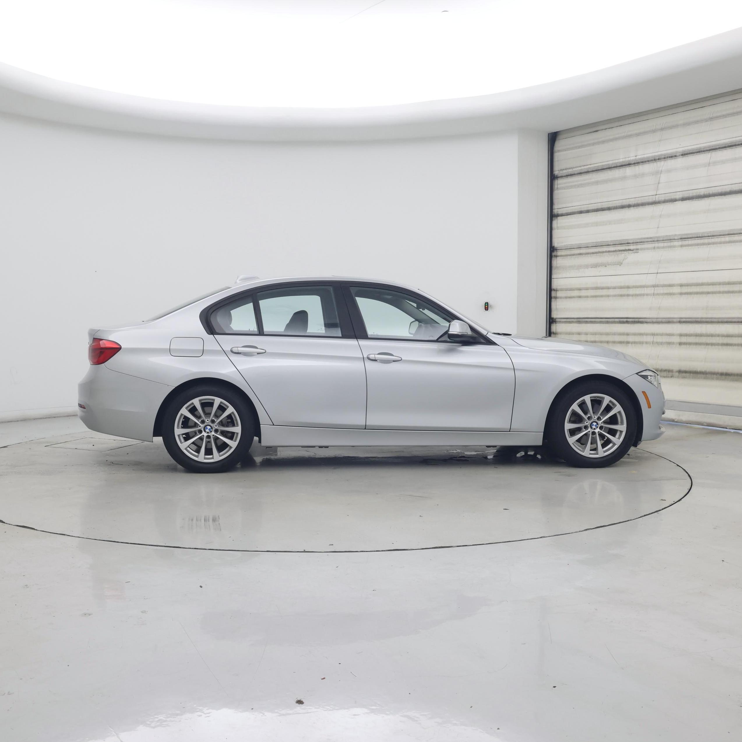 Thumbnail: 2018 BMW 3 Series - 7