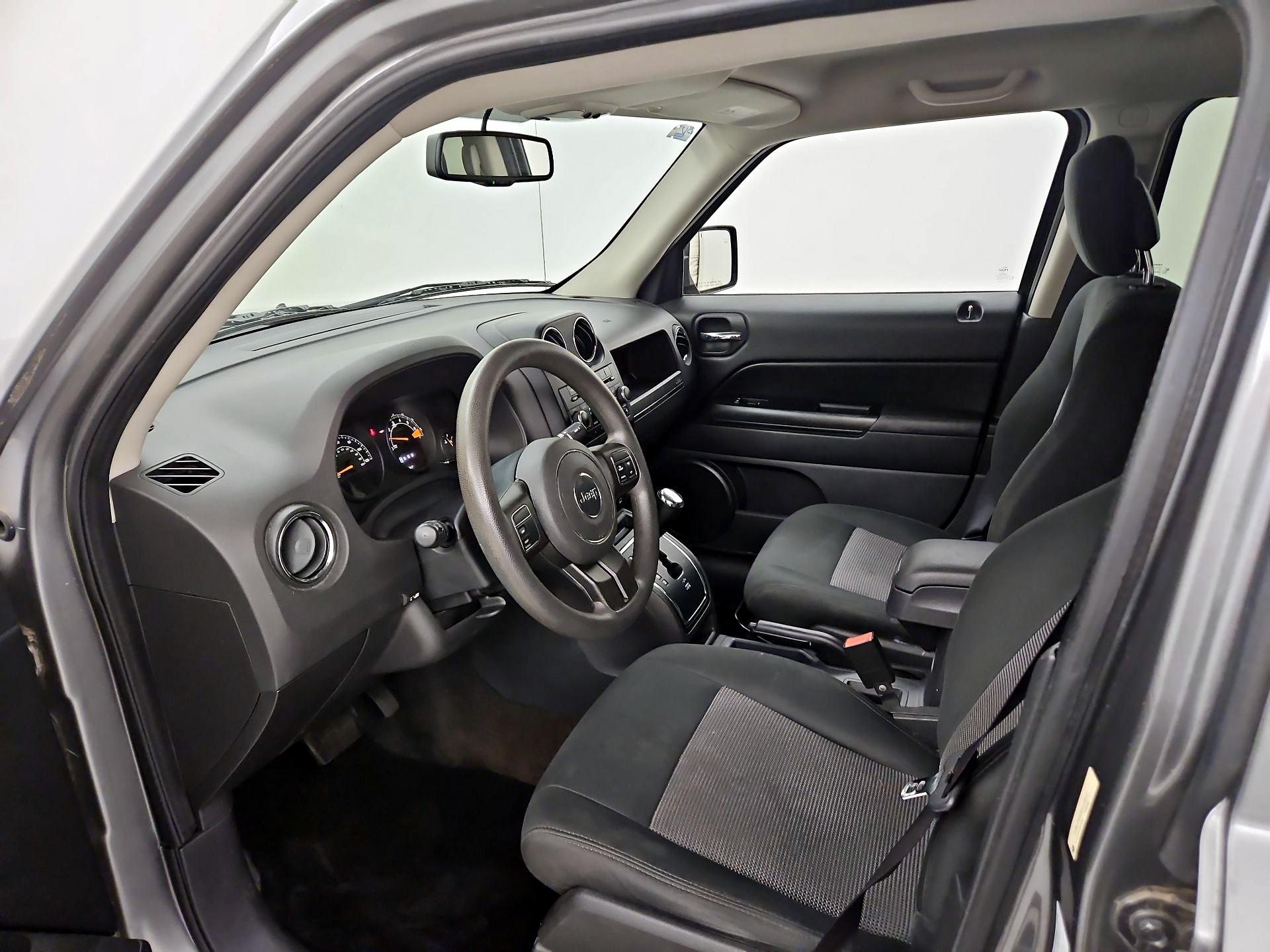 Thumbnail: 2014 Jeep Patriot - 11