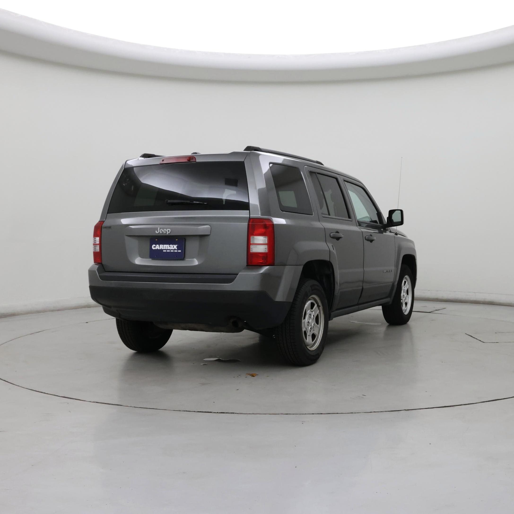 Thumbnail: 2014 Jeep Patriot - 8