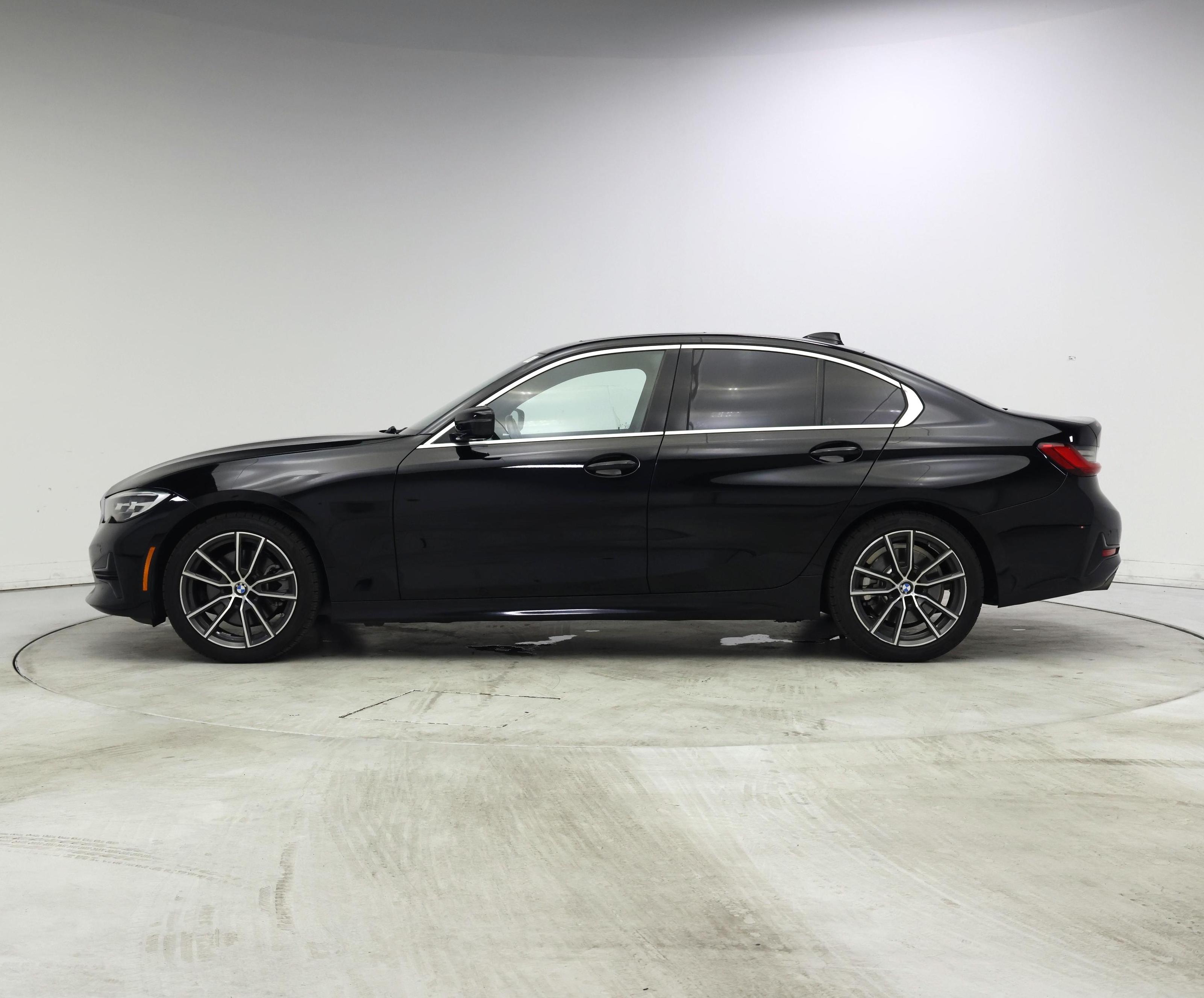 Thumbnail: 2020 BMW 3 Series - 3