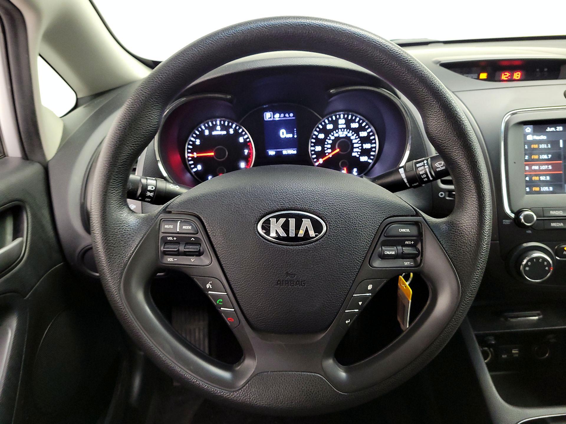 Thumbnail: 2018 Kia Forte - 10