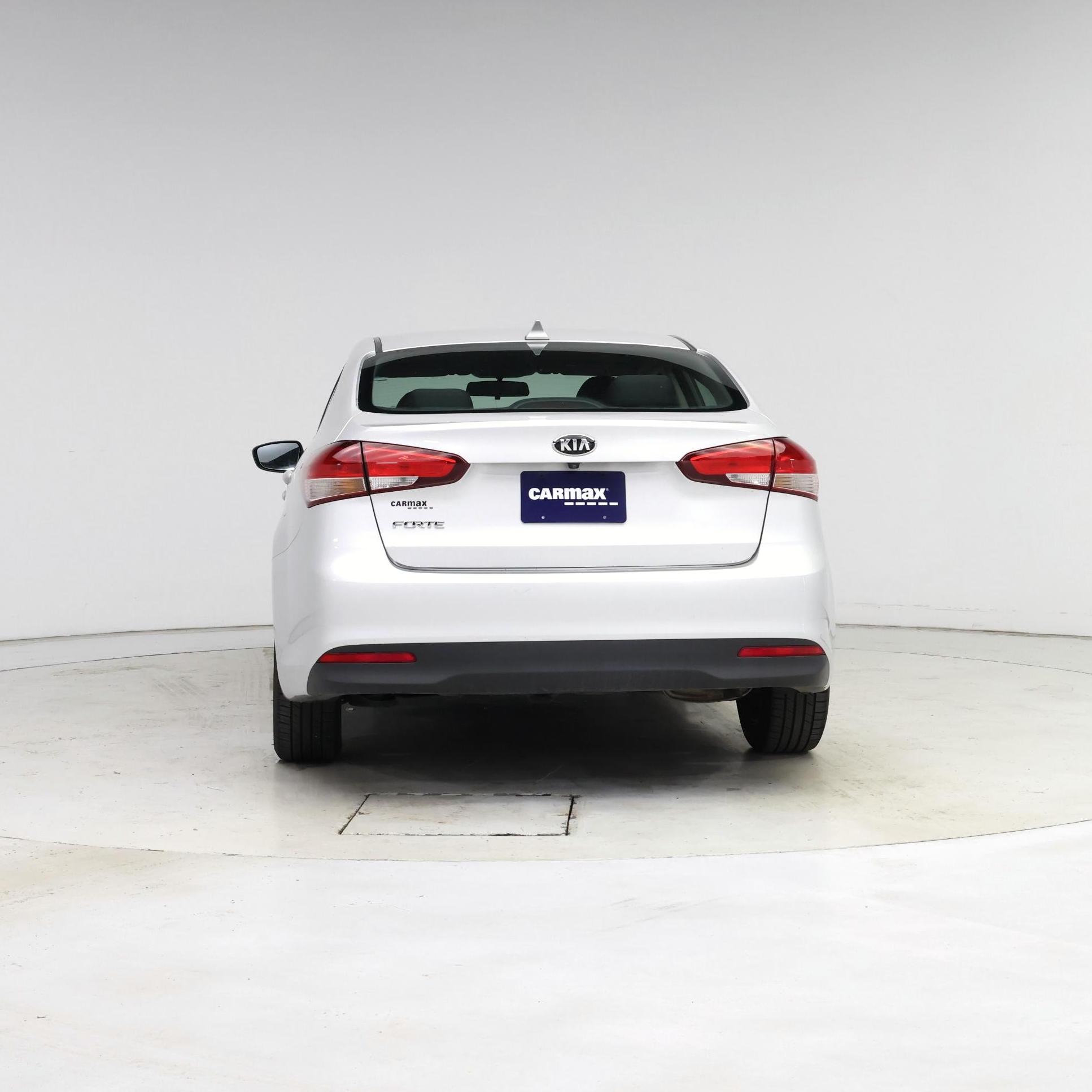 Thumbnail: 2018 Kia Forte - 6