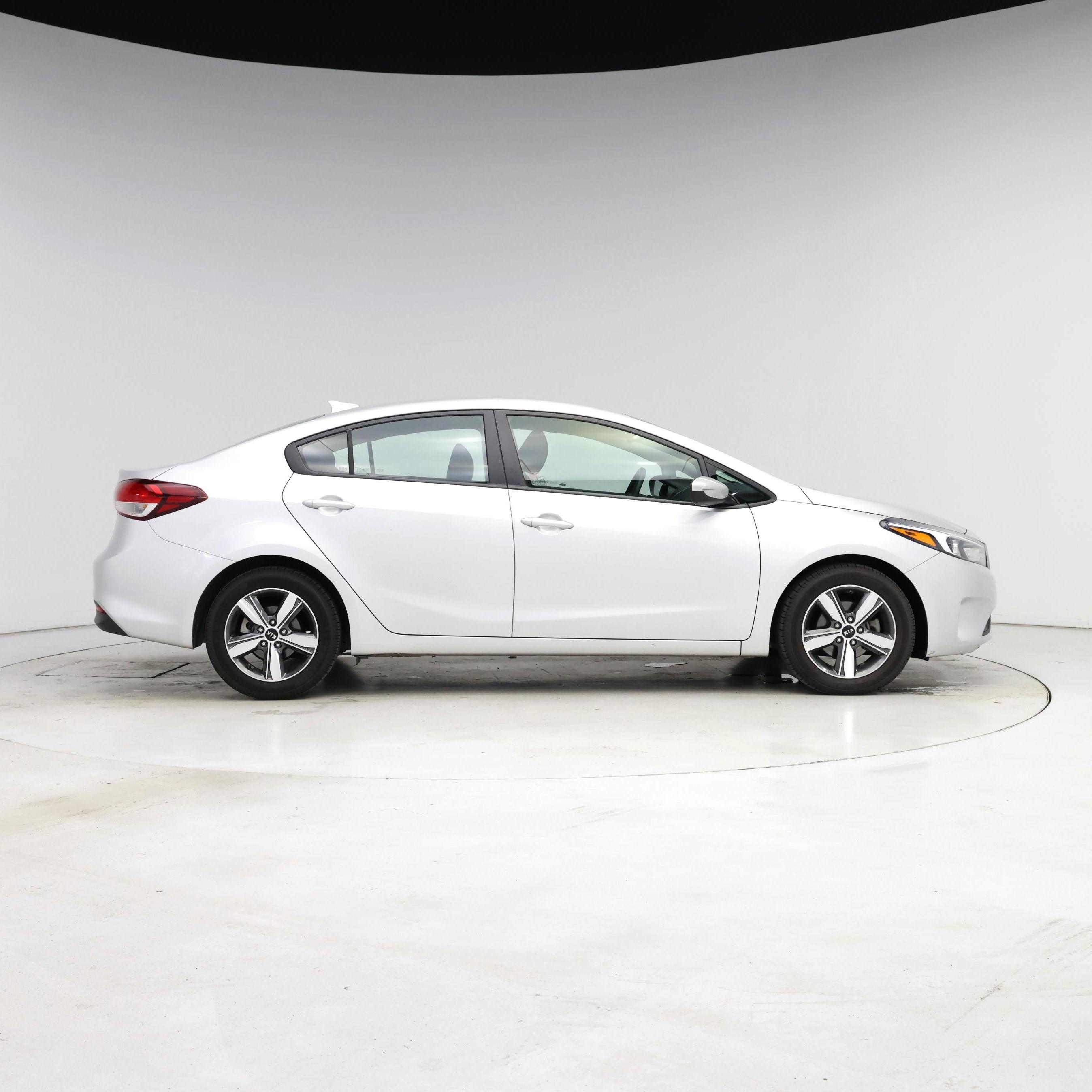 Thumbnail: 2018 Kia Forte - 7