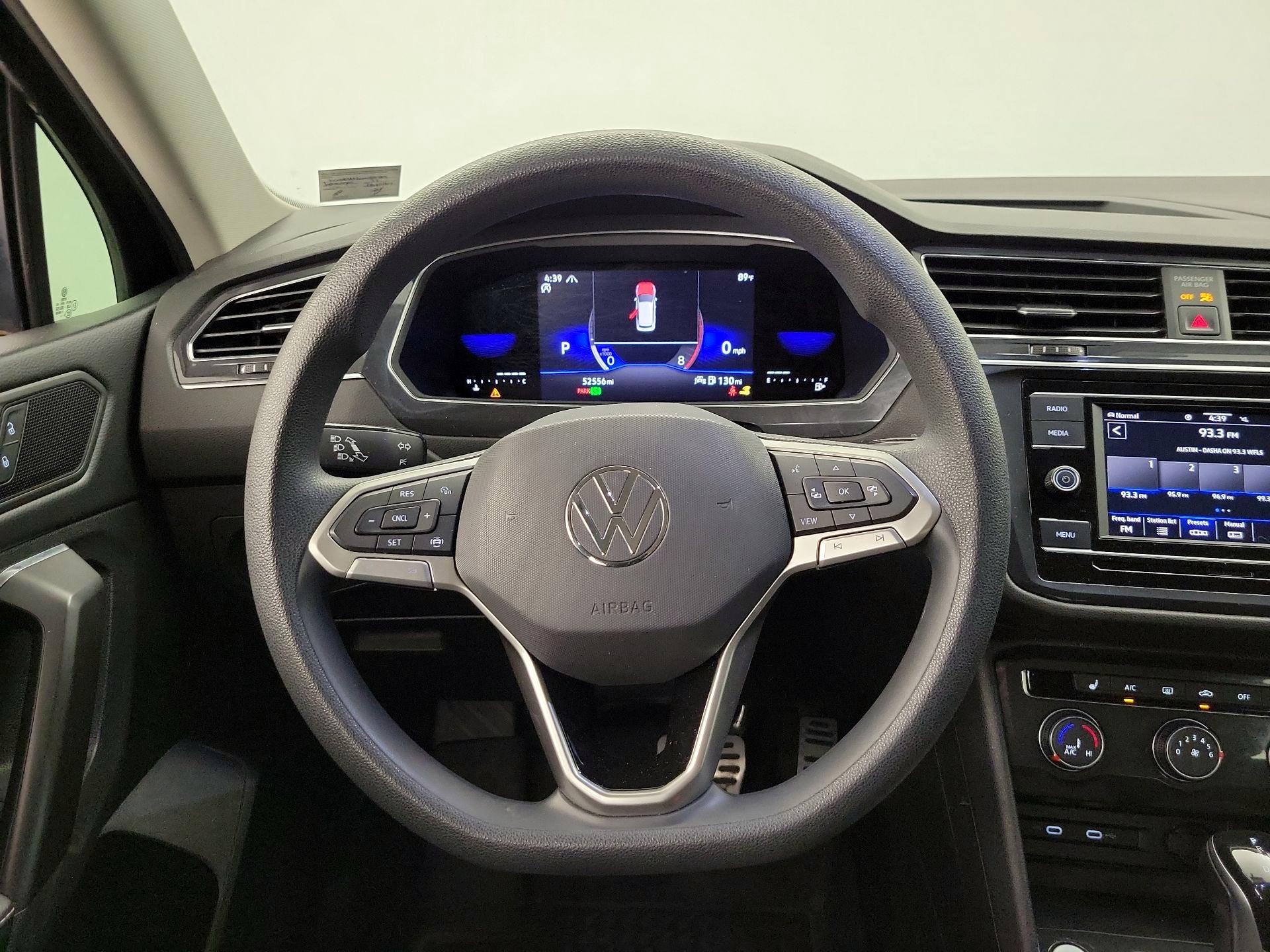 Thumbnail: 2022 Volkswagen Tiguan - 10