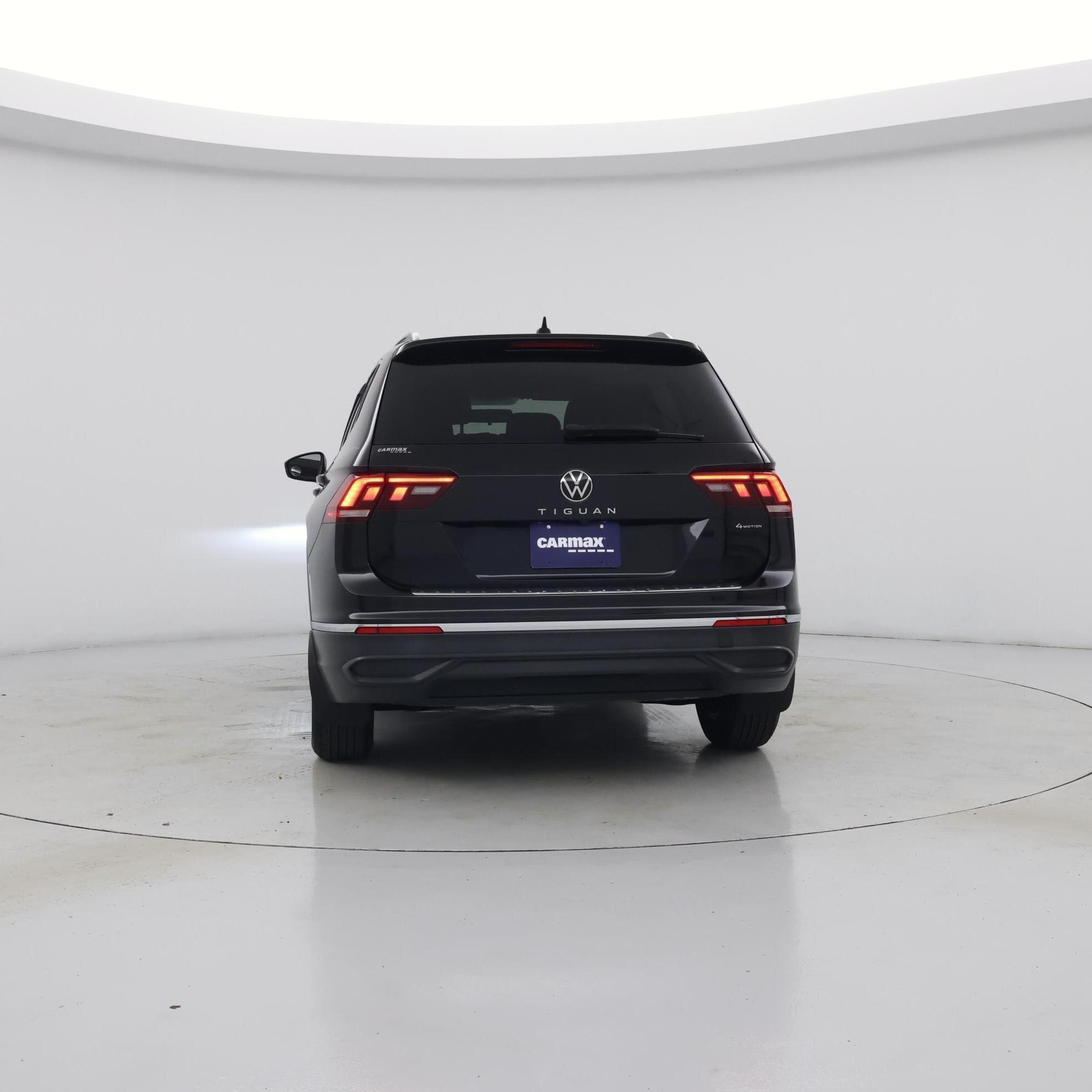 Thumbnail: 2022 Volkswagen Tiguan - 6