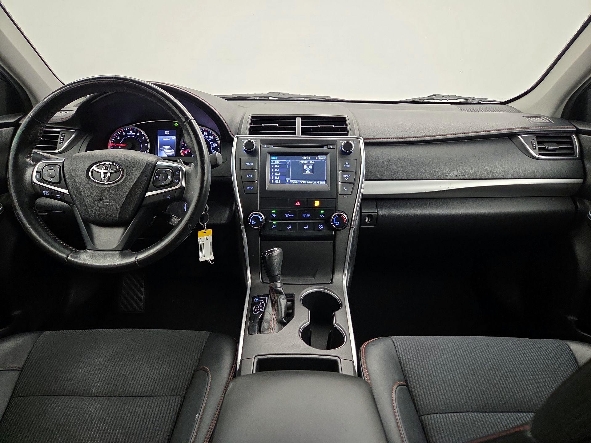 Thumbnail: 2016 Toyota Camry - 9