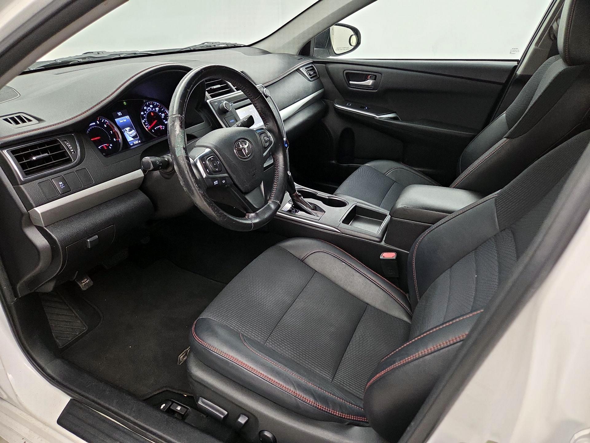 Thumbnail: 2016 Toyota Camry - 11