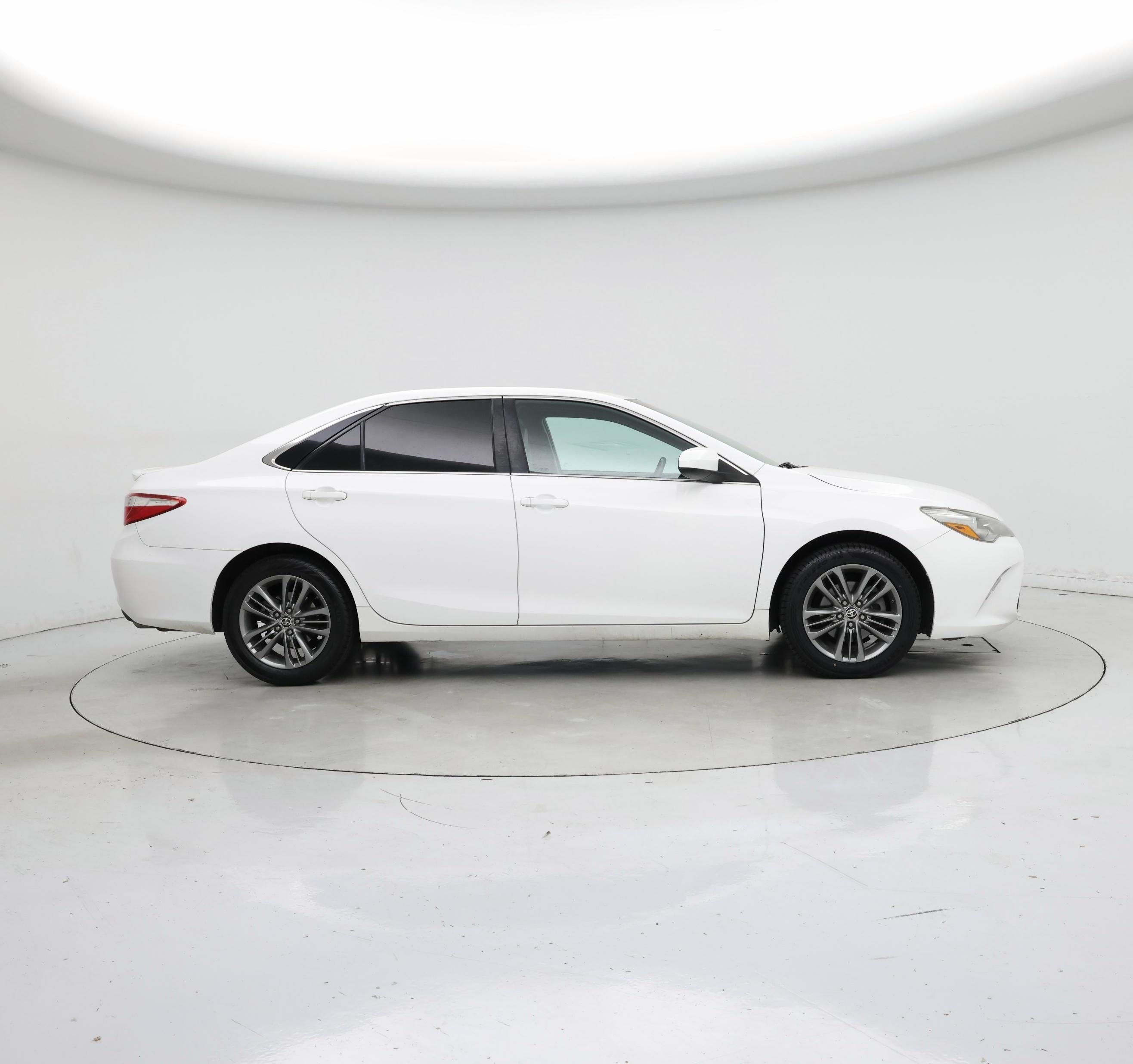Thumbnail: 2016 Toyota Camry - 7