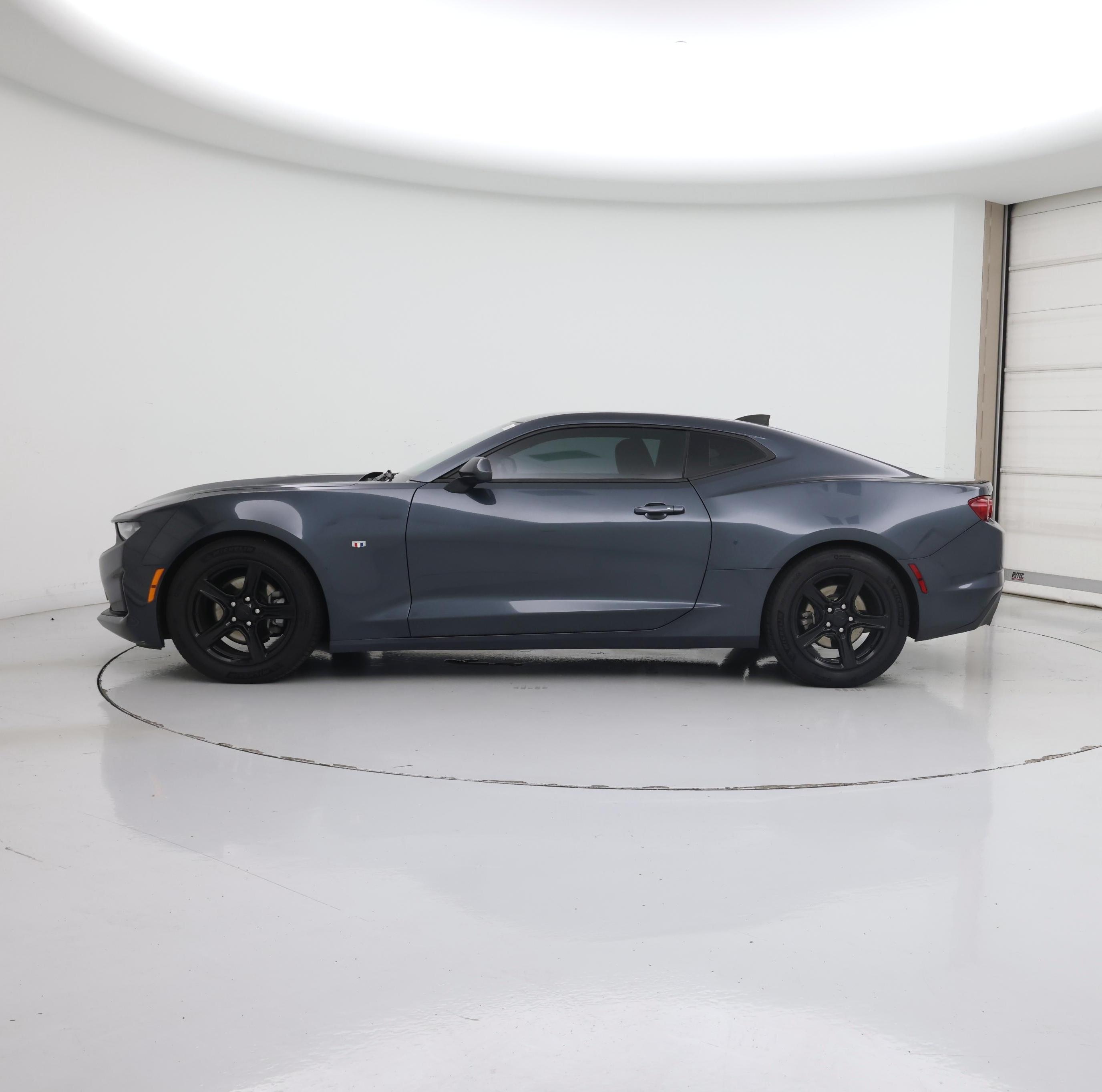 Thumbnail: 2020 Chevrolet Camaro - 3