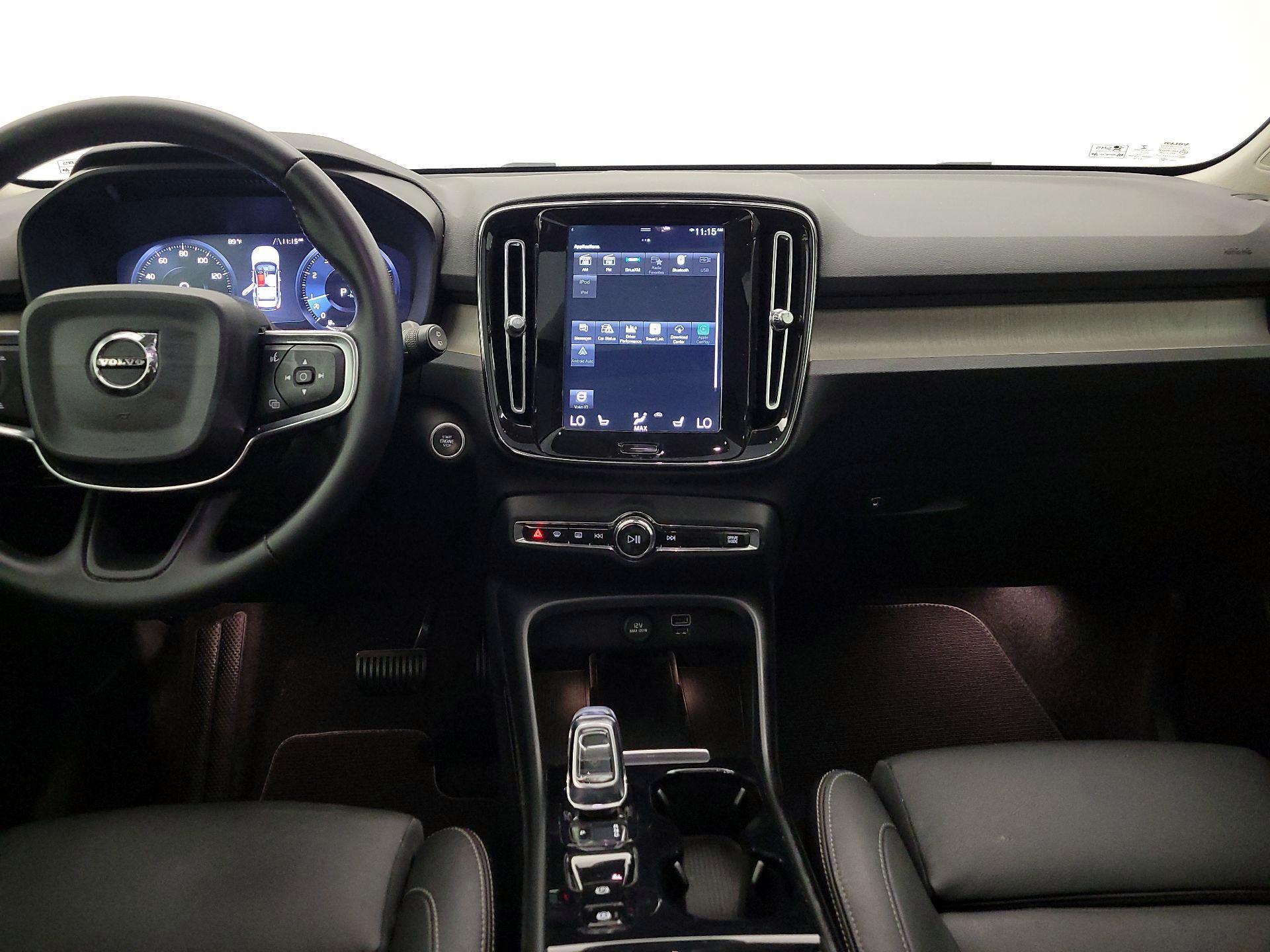 Thumbnail: 2020 Volvo XC40 - 9