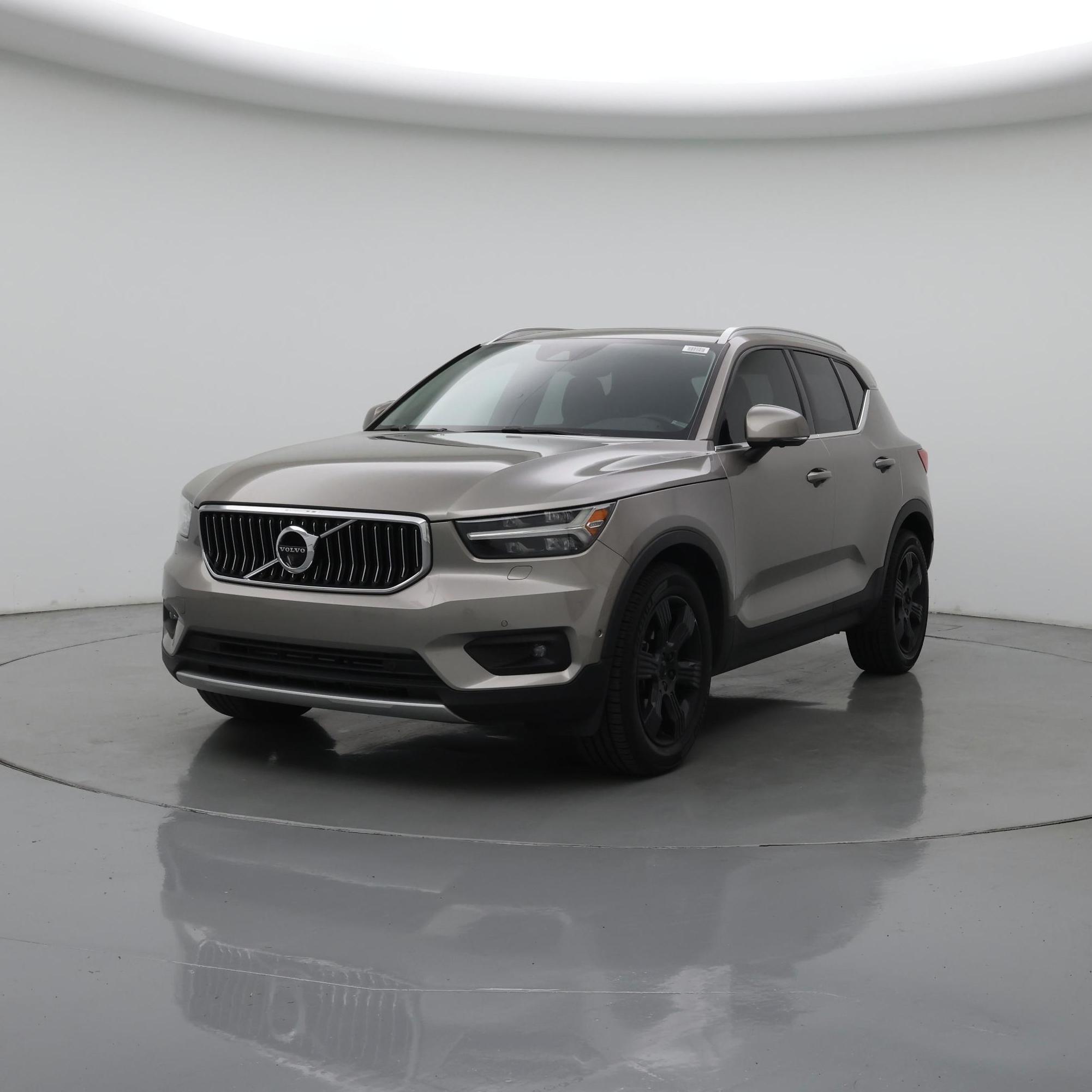 Thumbnail: 2020 Volvo XC40 - 4
