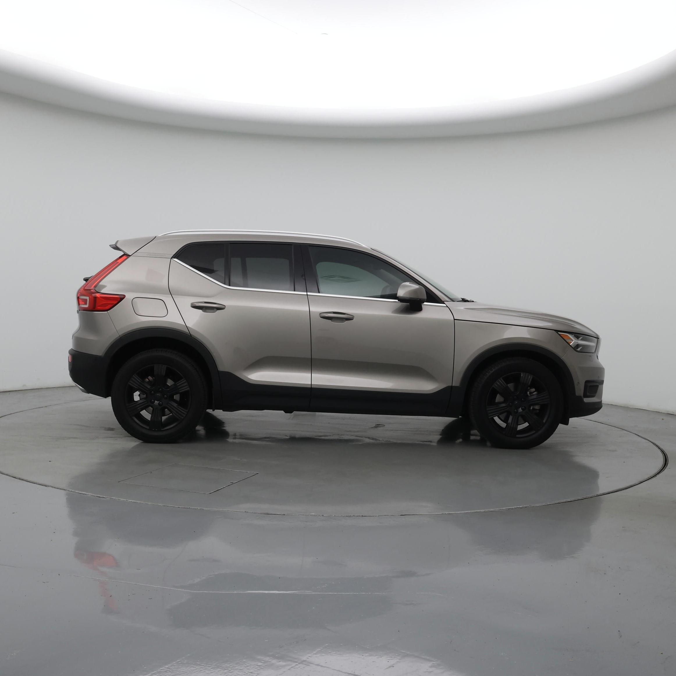 Thumbnail: 2020 Volvo XC40 - 7