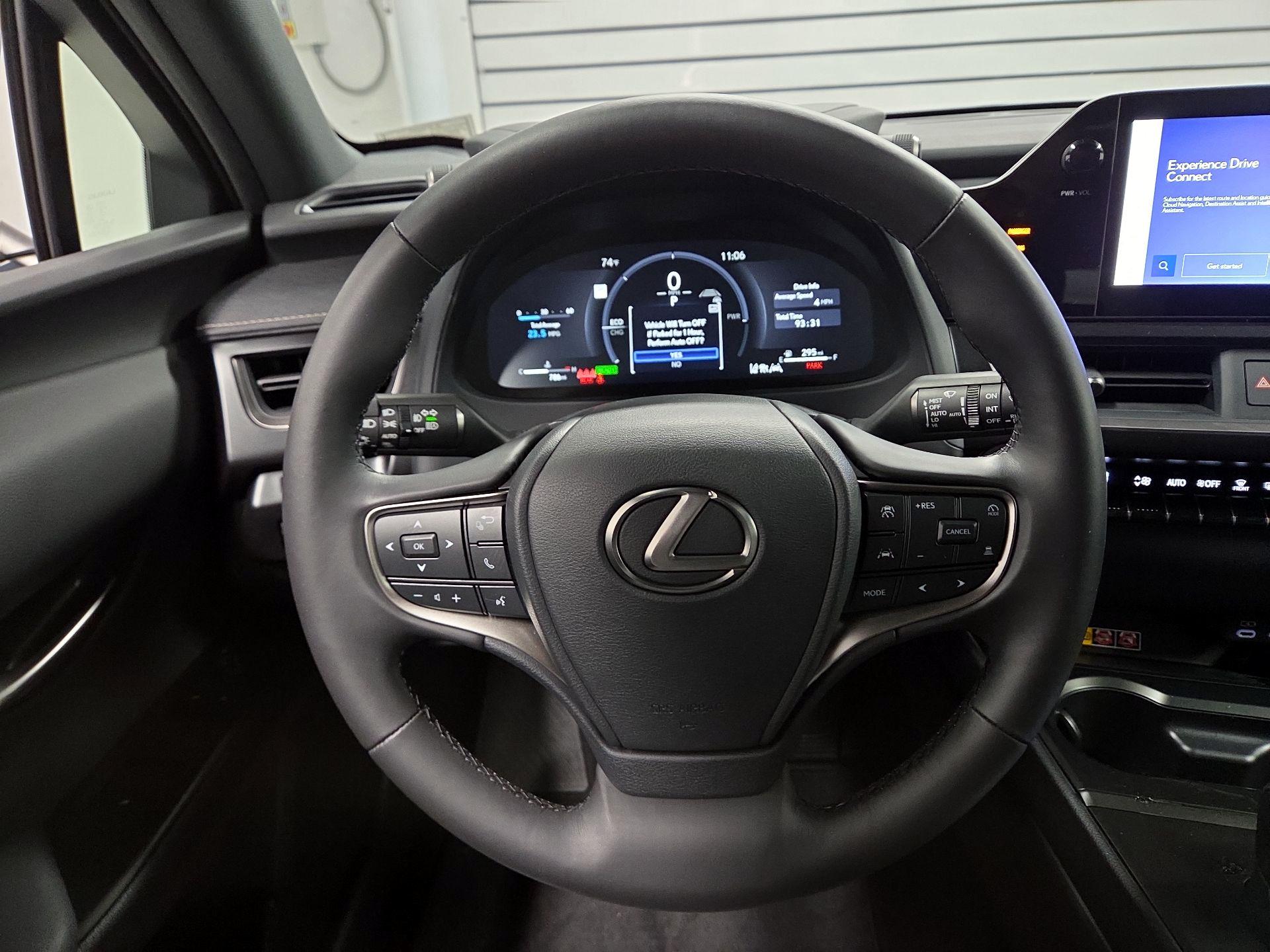 Thumbnail: 2025 Lexus UX - 10