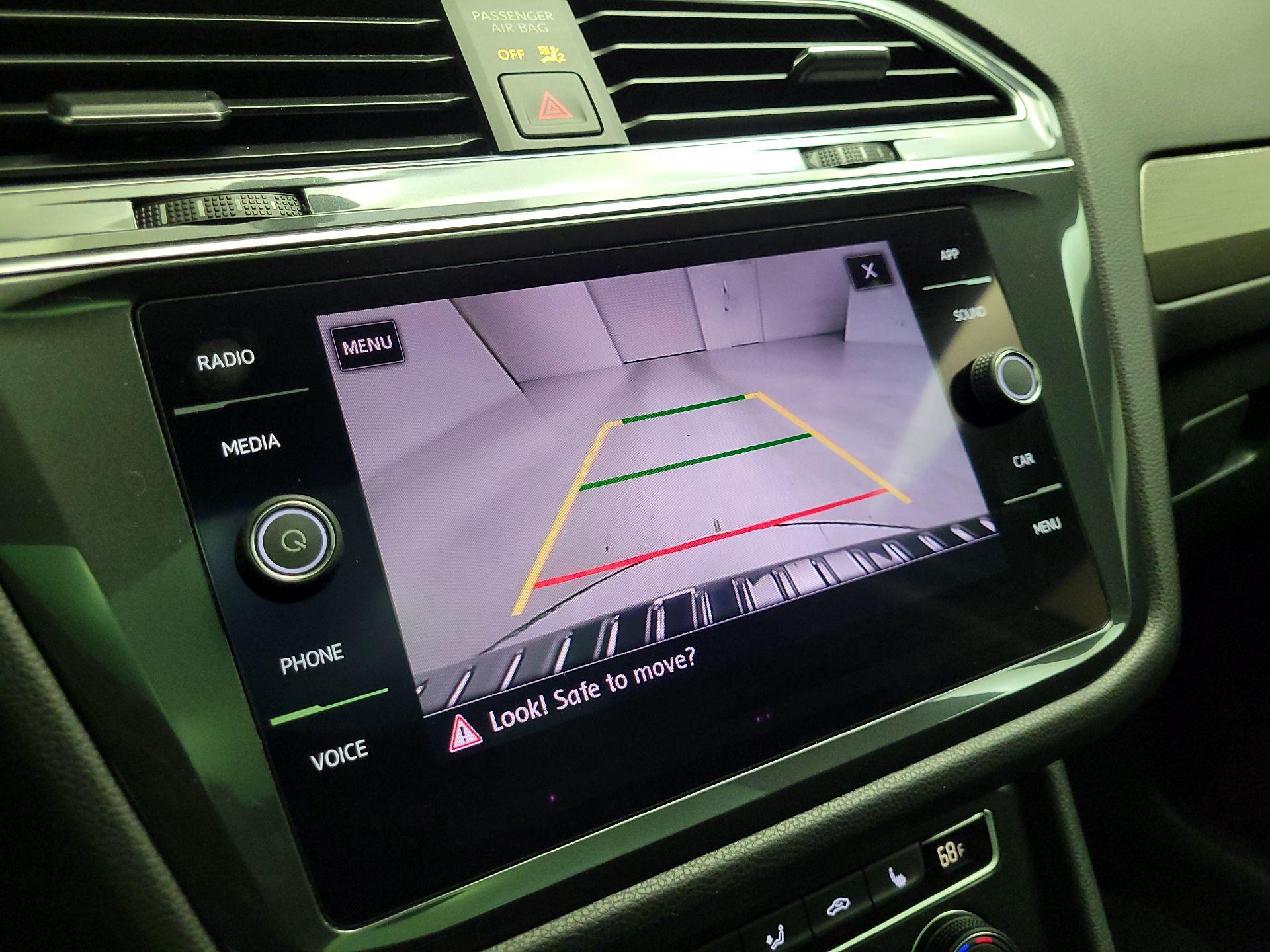 Thumbnail: 2019 Volkswagen Tiguan - 14