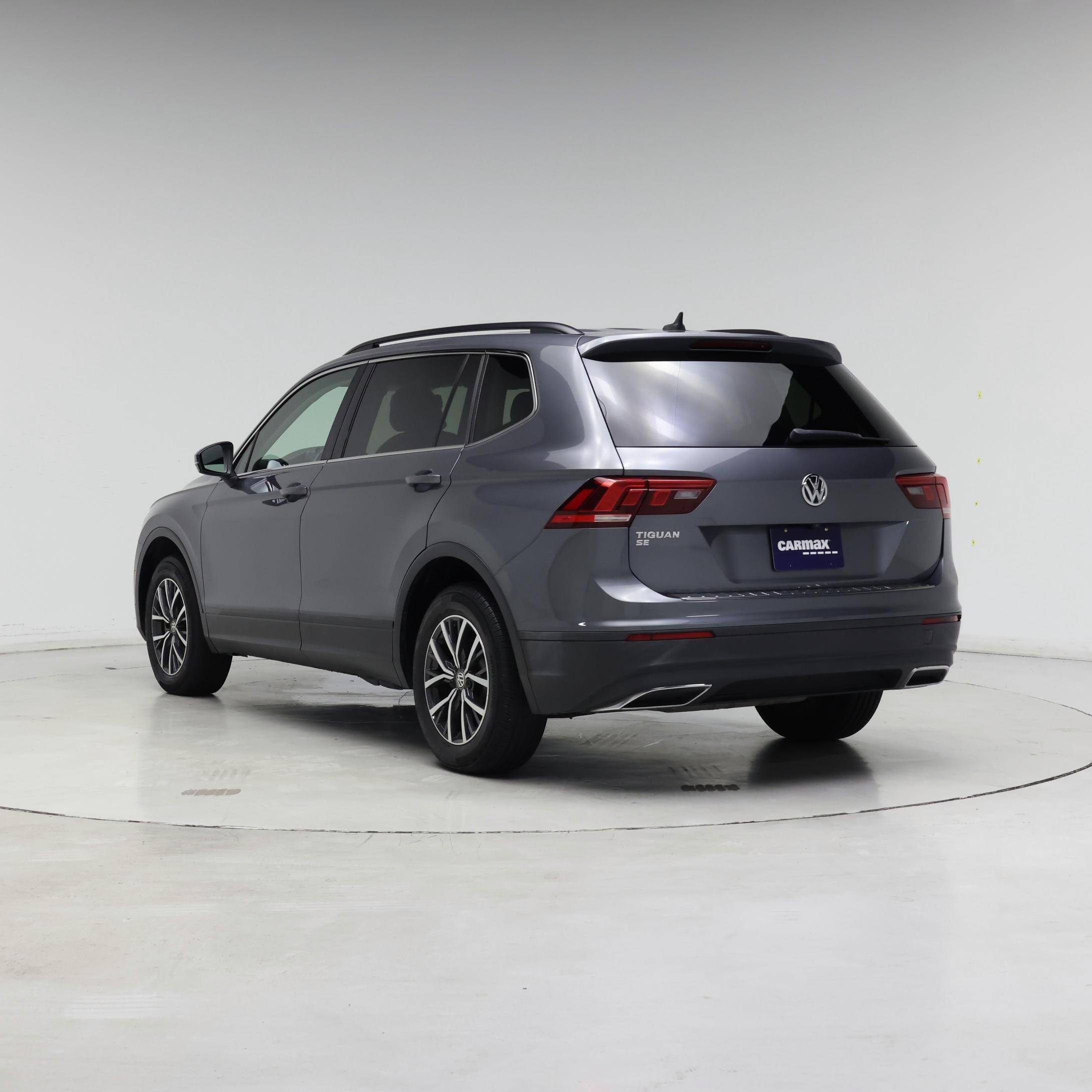 Thumbnail: 2019 Volkswagen Tiguan - 2
