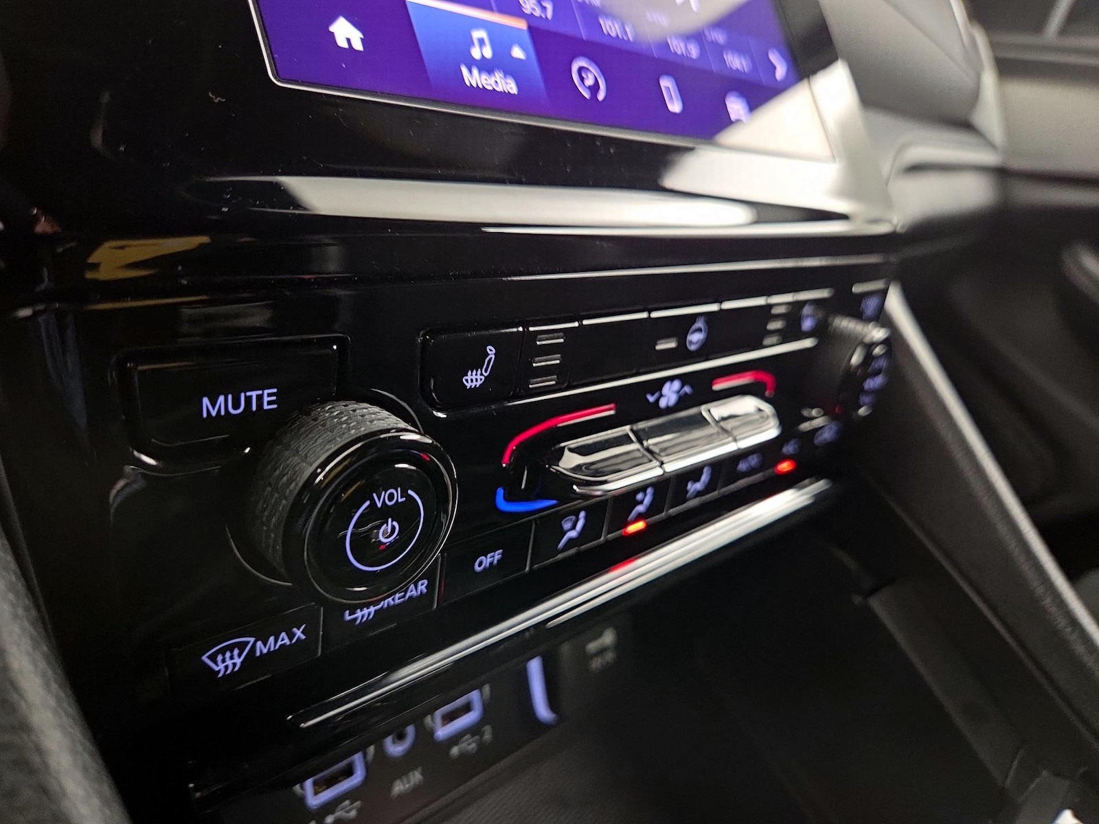 2025 Jeep Grand Cherokee L Altitude - Photo 17