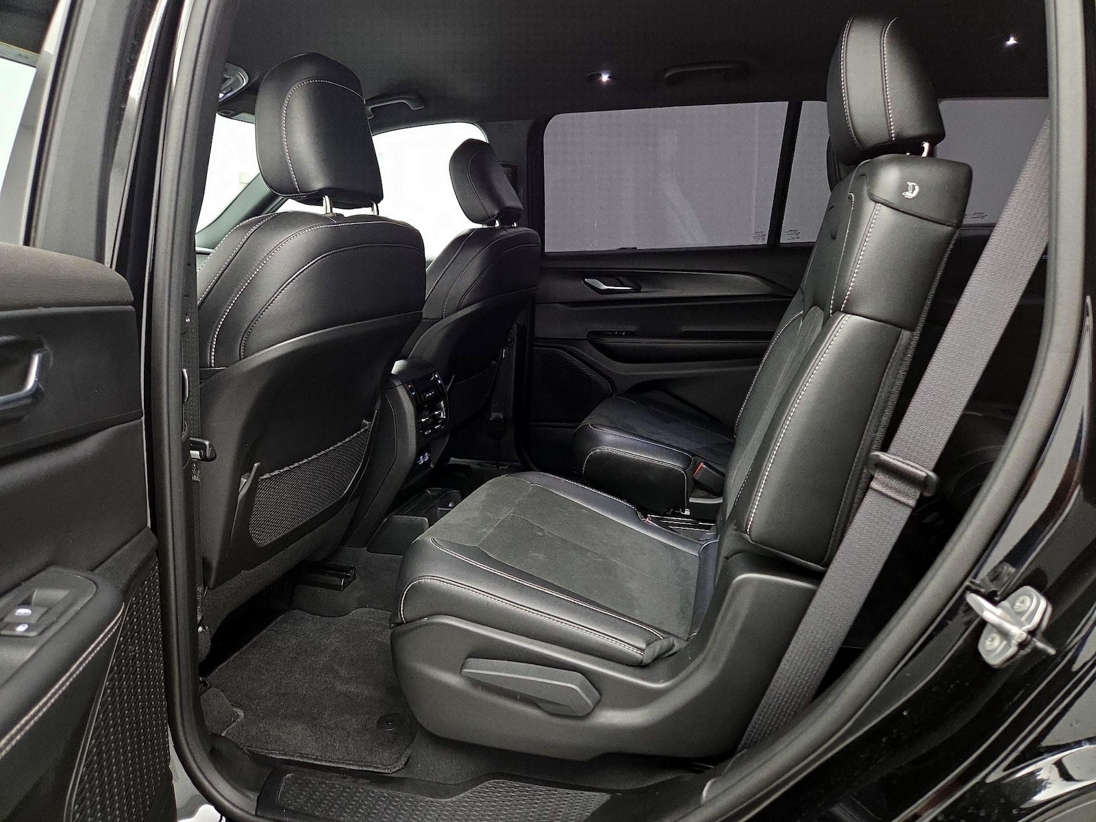 2025 Jeep Grand Cherokee L Altitude - Photo 20