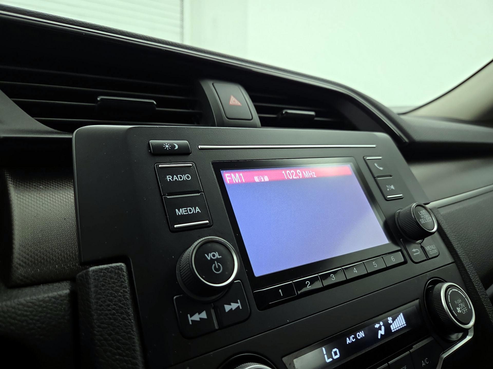 Thumbnail: 2019 Honda Civic - 15