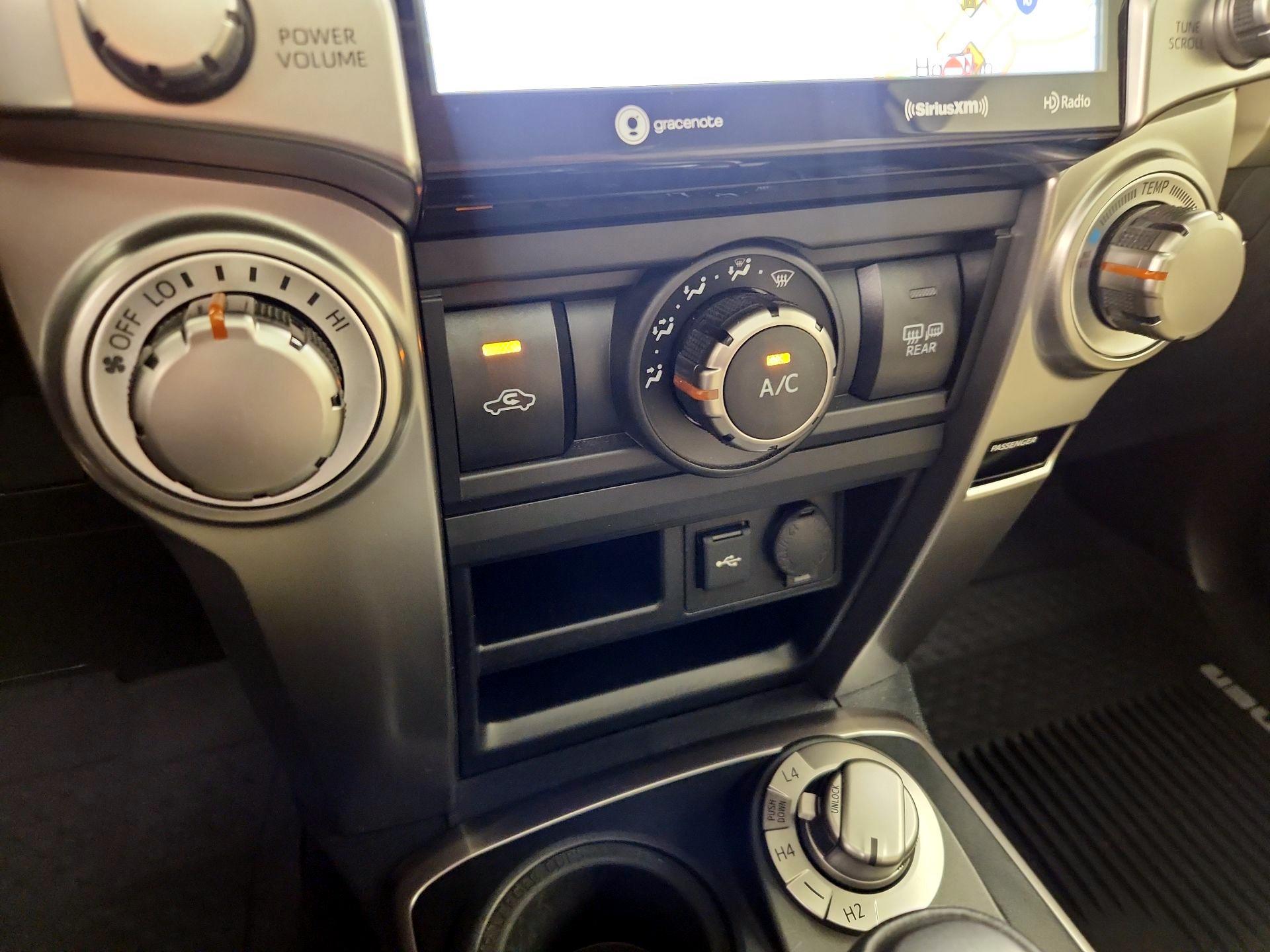 Thumbnail: 2021 Toyota 4Runner - 17