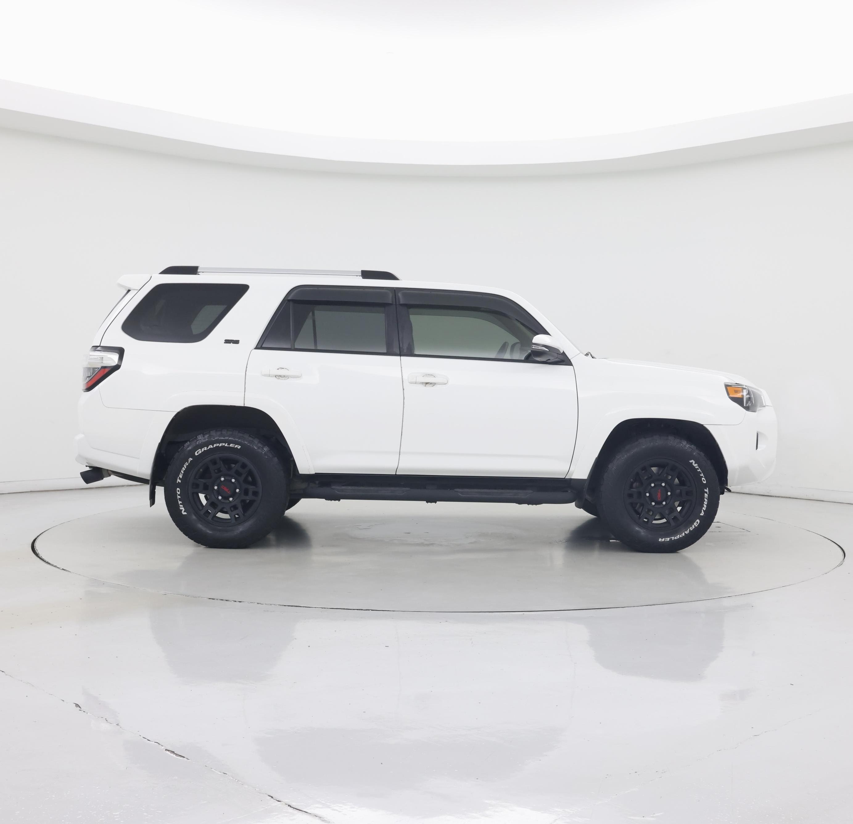 Thumbnail: 2021 Toyota 4Runner - 7