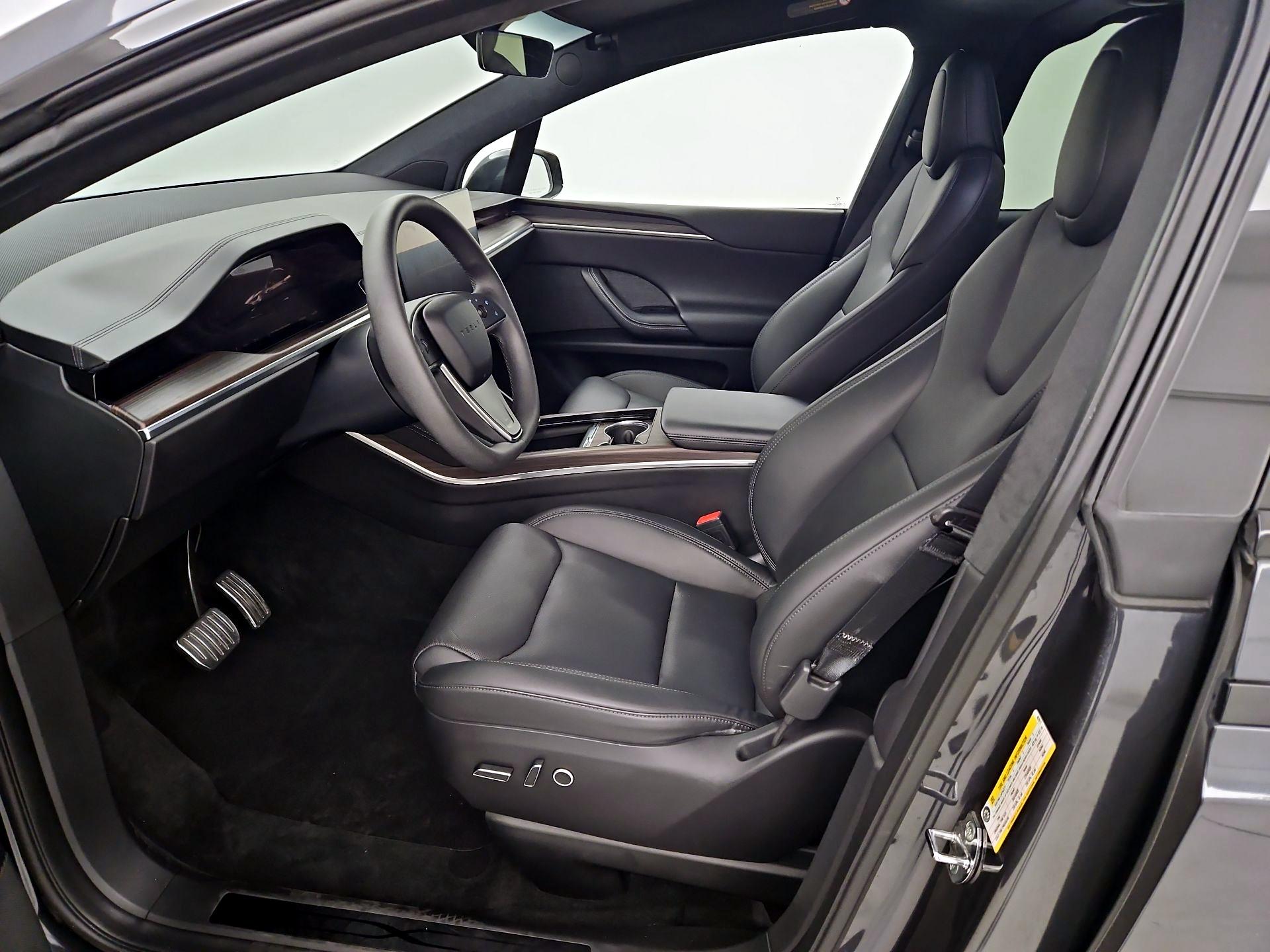 Thumbnail: 2025 Tesla Model X - 11