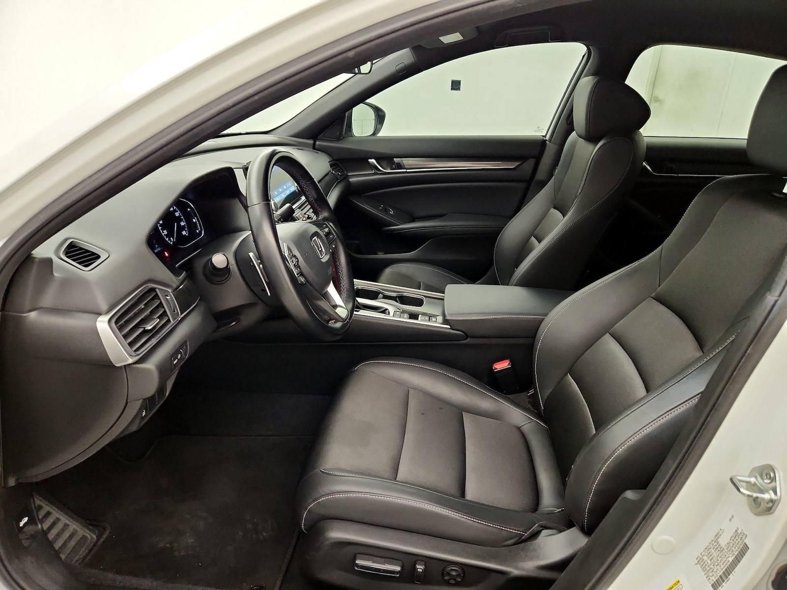 Power Seat(s) & Side Airbags