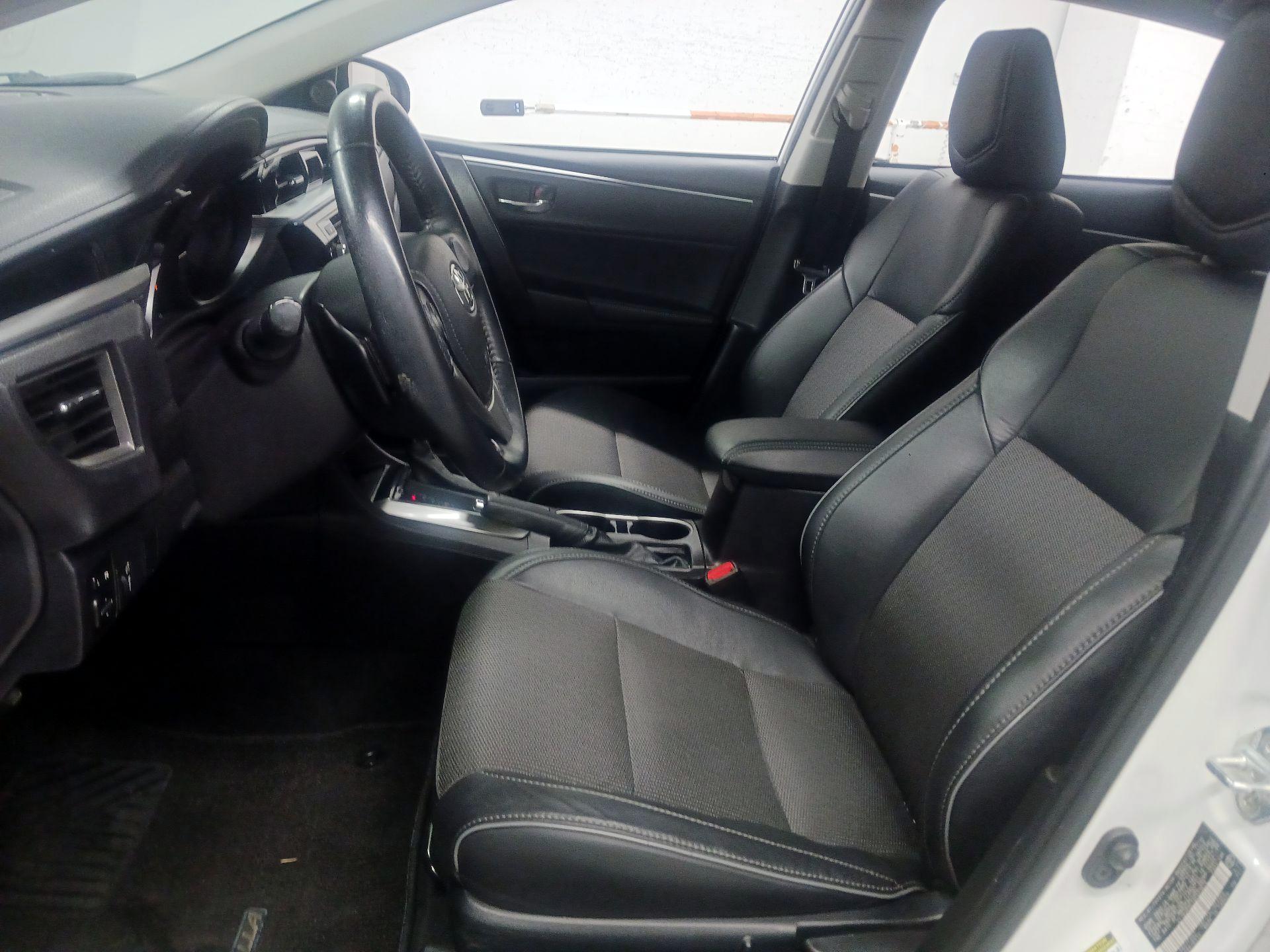 Thumbnail: 2016 Toyota Corolla - 11